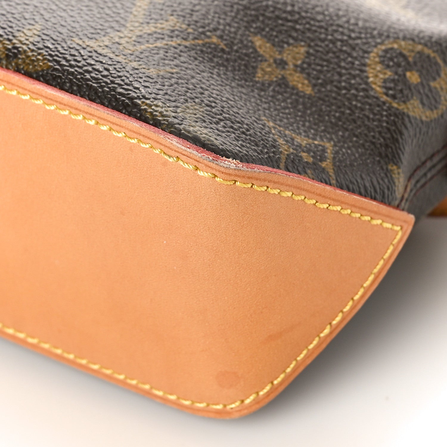 Louis Vuitton Monogram Trotteur 8 of 8