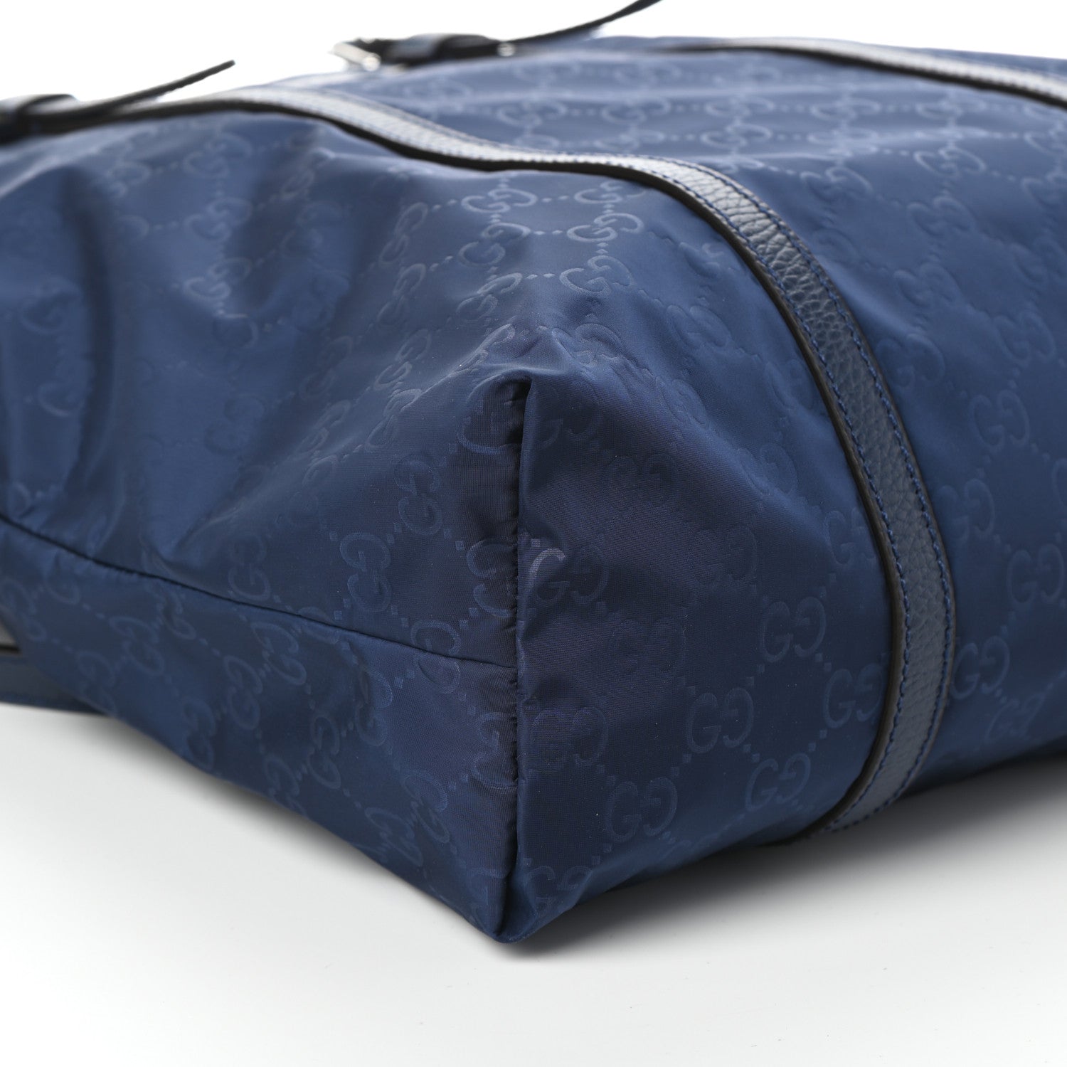 Gucci Nylon Monogram Medium Vertical Tote Tide 8 of 9
