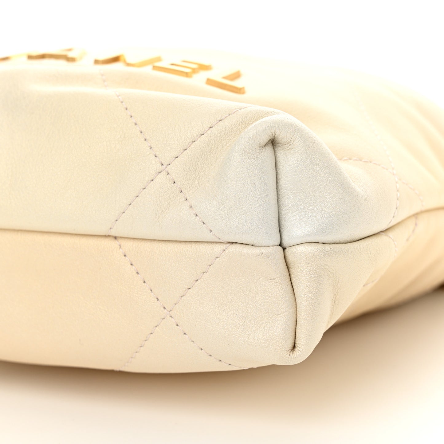 Pearly Shaded Calfskin Quilted Mini Chanel 22 Ecru Golden