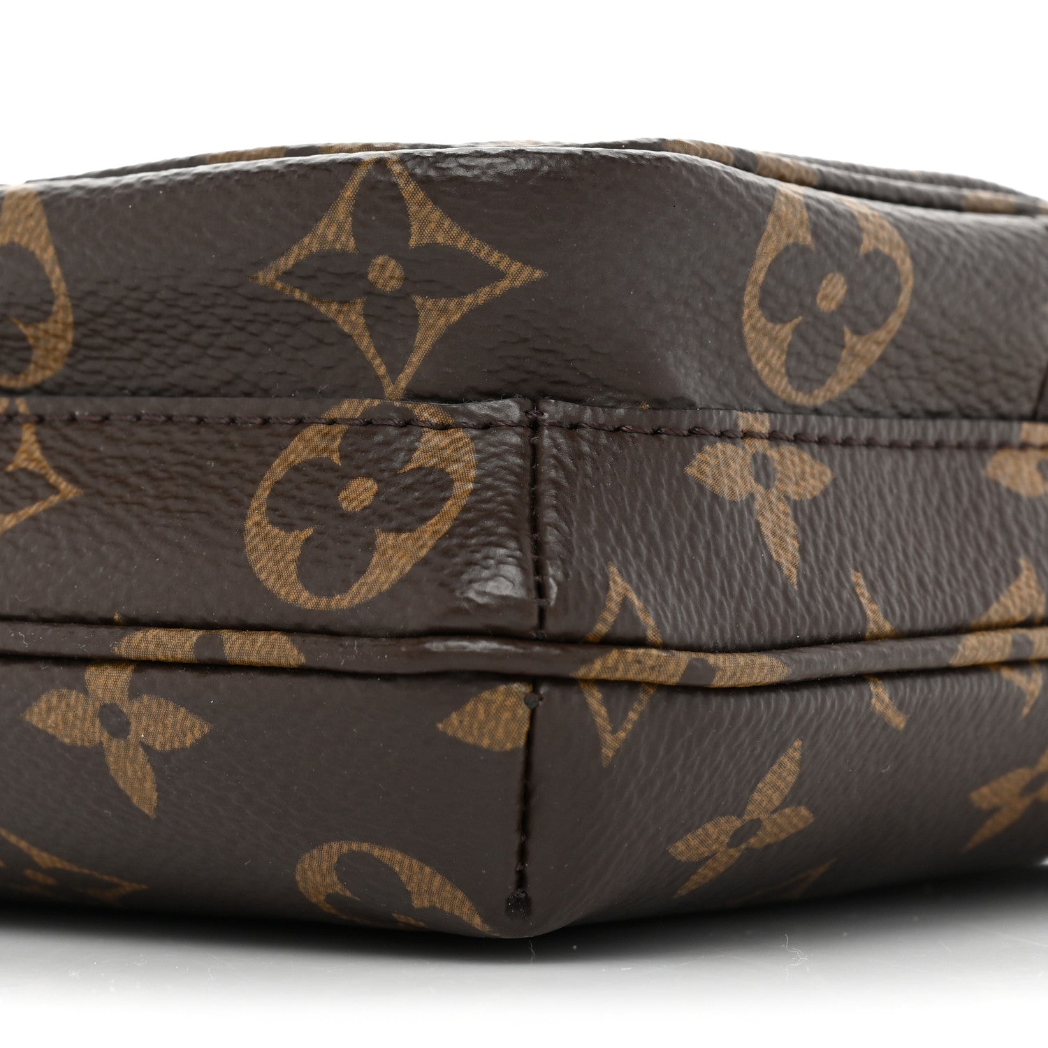 Louis Vuitton Monogram Utility Phone Sleeve 7 of 7