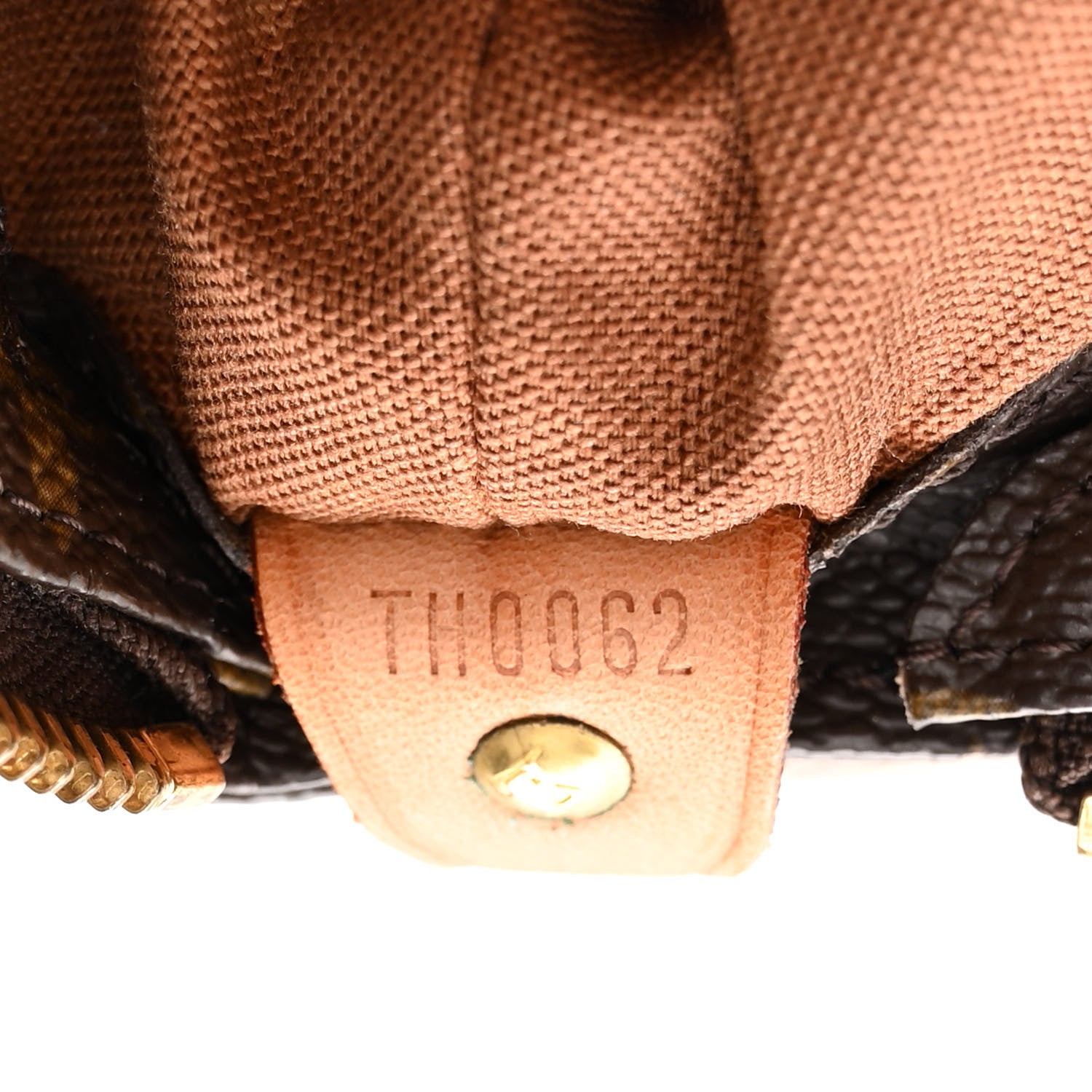 Louis Vuitton Monogram Cabas Mezzo 7 of 22