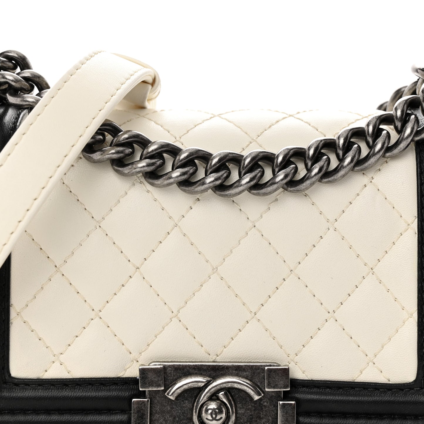 Lambskin Quilted Small Boy Flap Black White