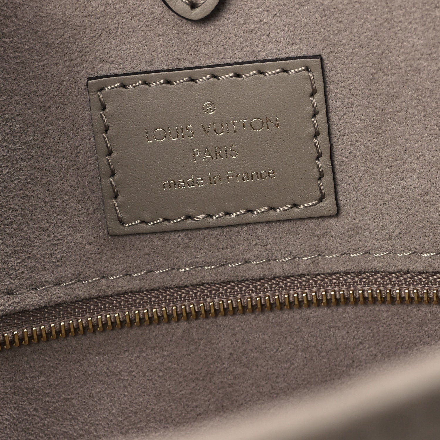 Louis Vuitton Empreinte Monogram Giant Onthego MM Tourterelle Creme 6 of 11