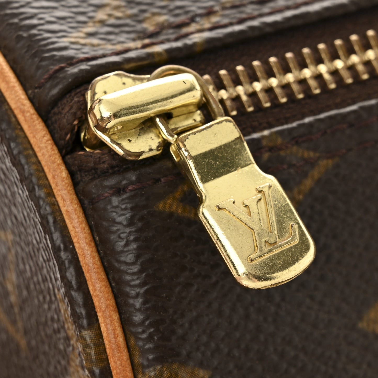 Monogram Papillon 26