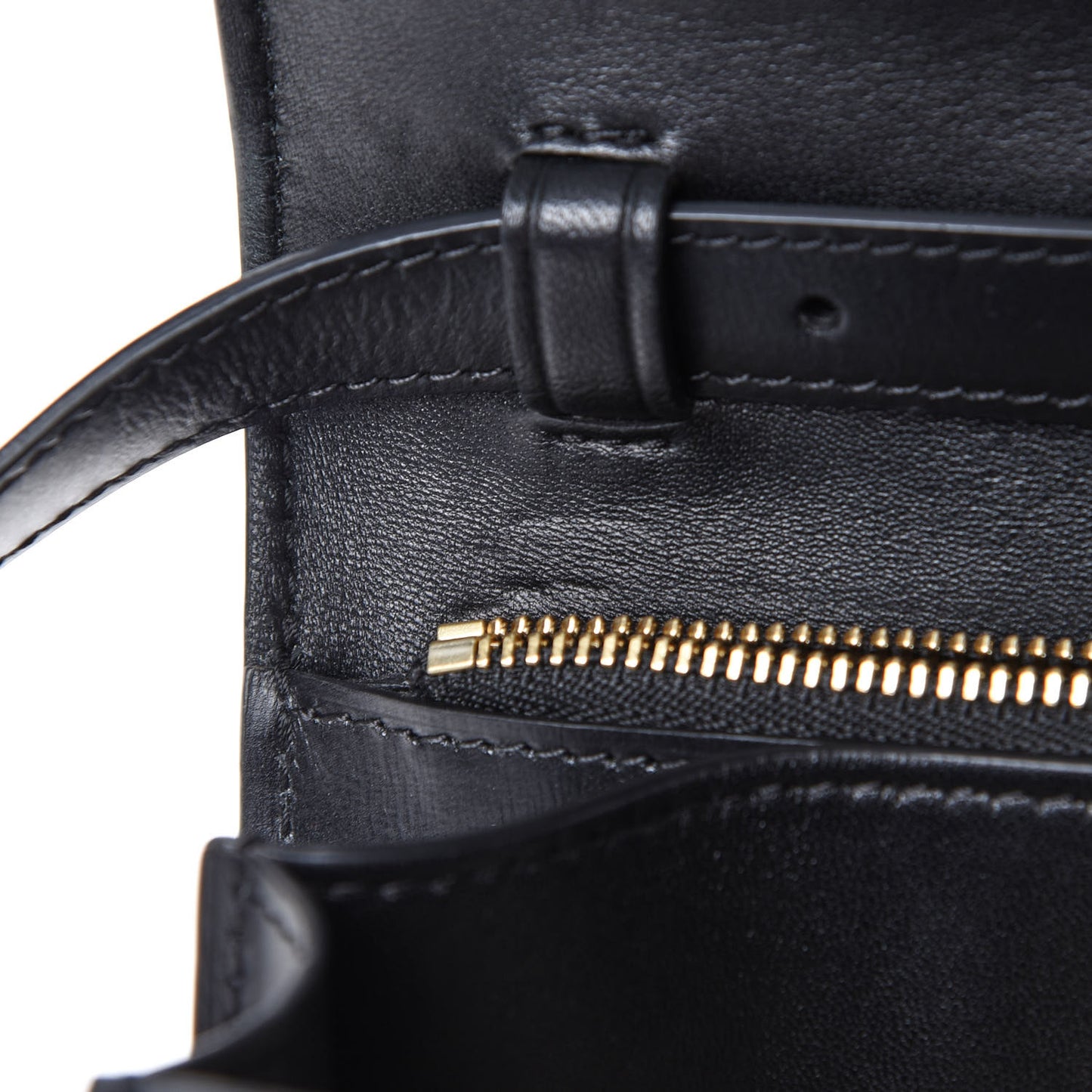 Box Calfskin Medium Classic Box Flap Bag Black