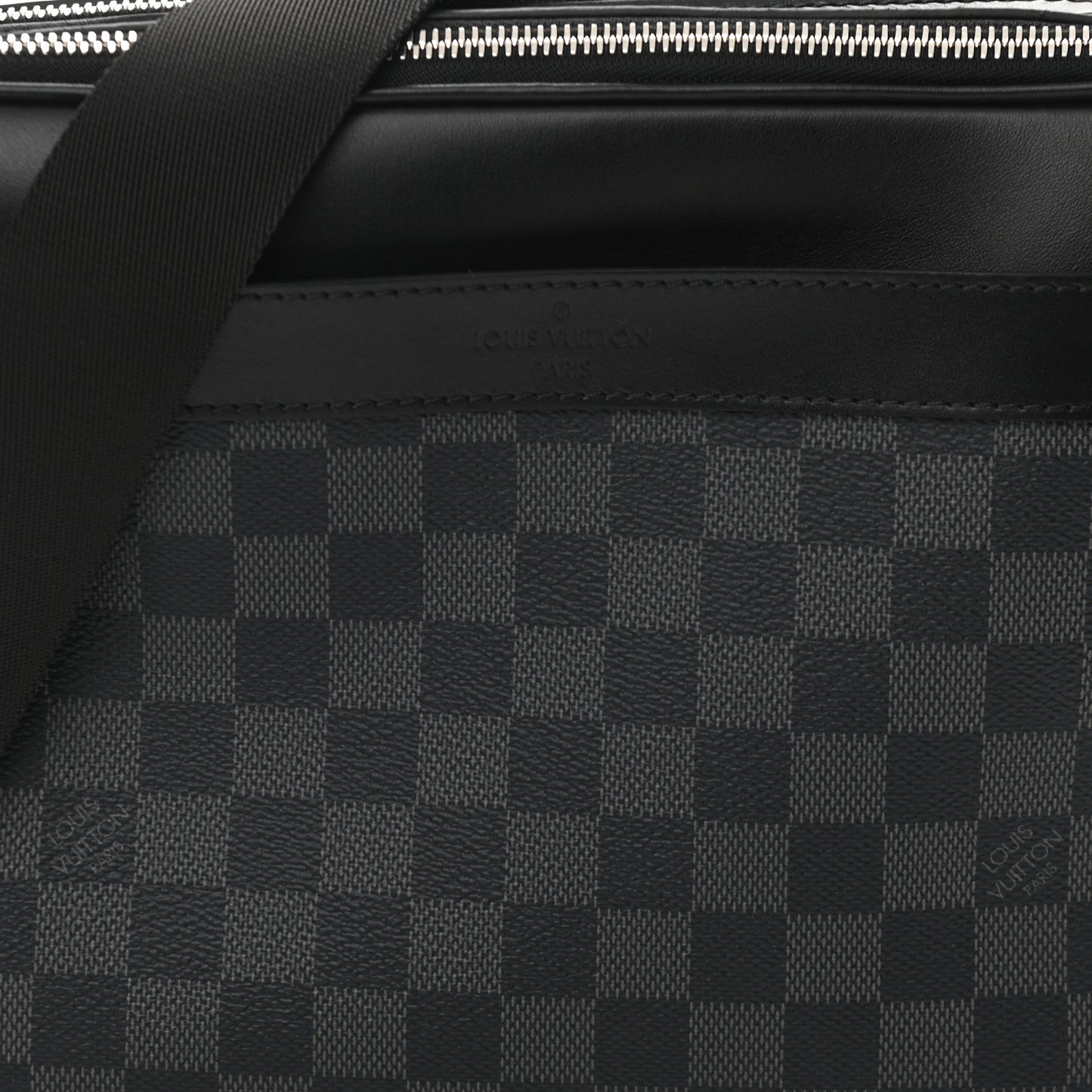 Damier Graphite Messenger