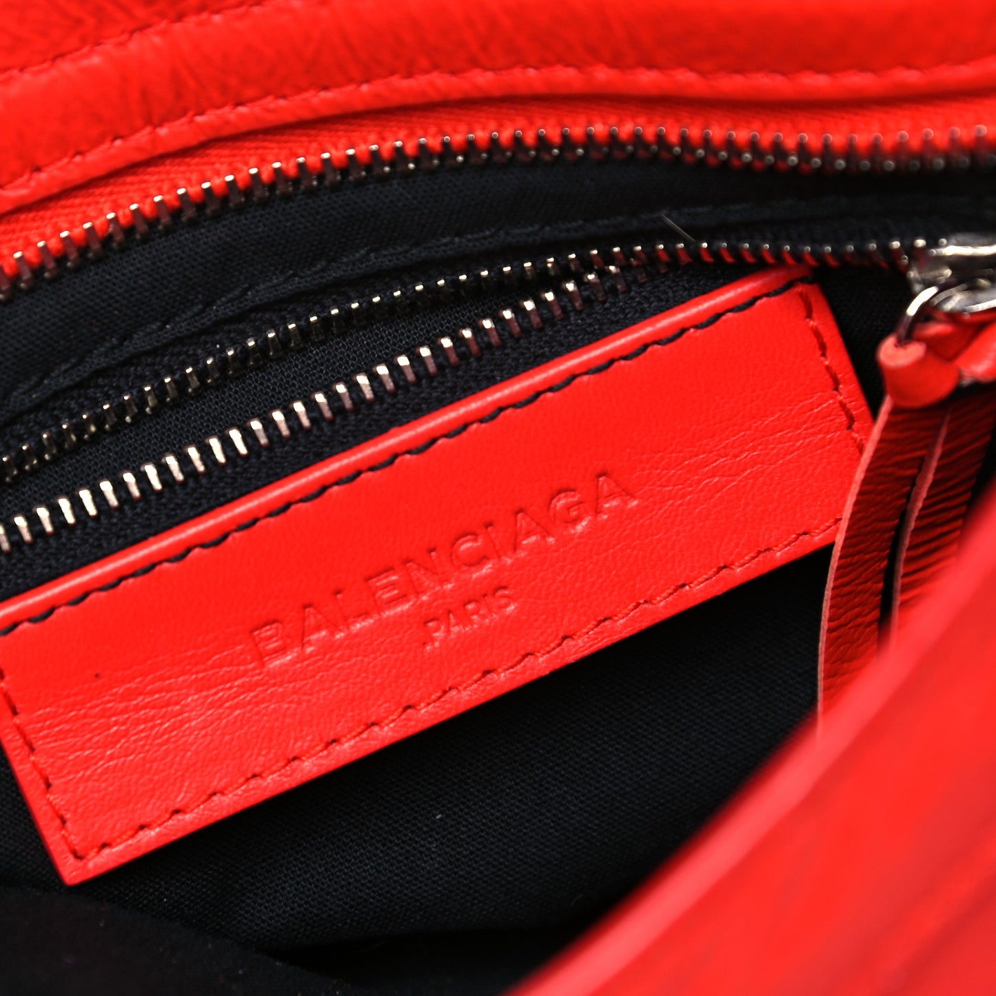 Matte Goatskin Rubber Covered Classic Hardware Mini City Rouge Coquelicot Rouge Braise