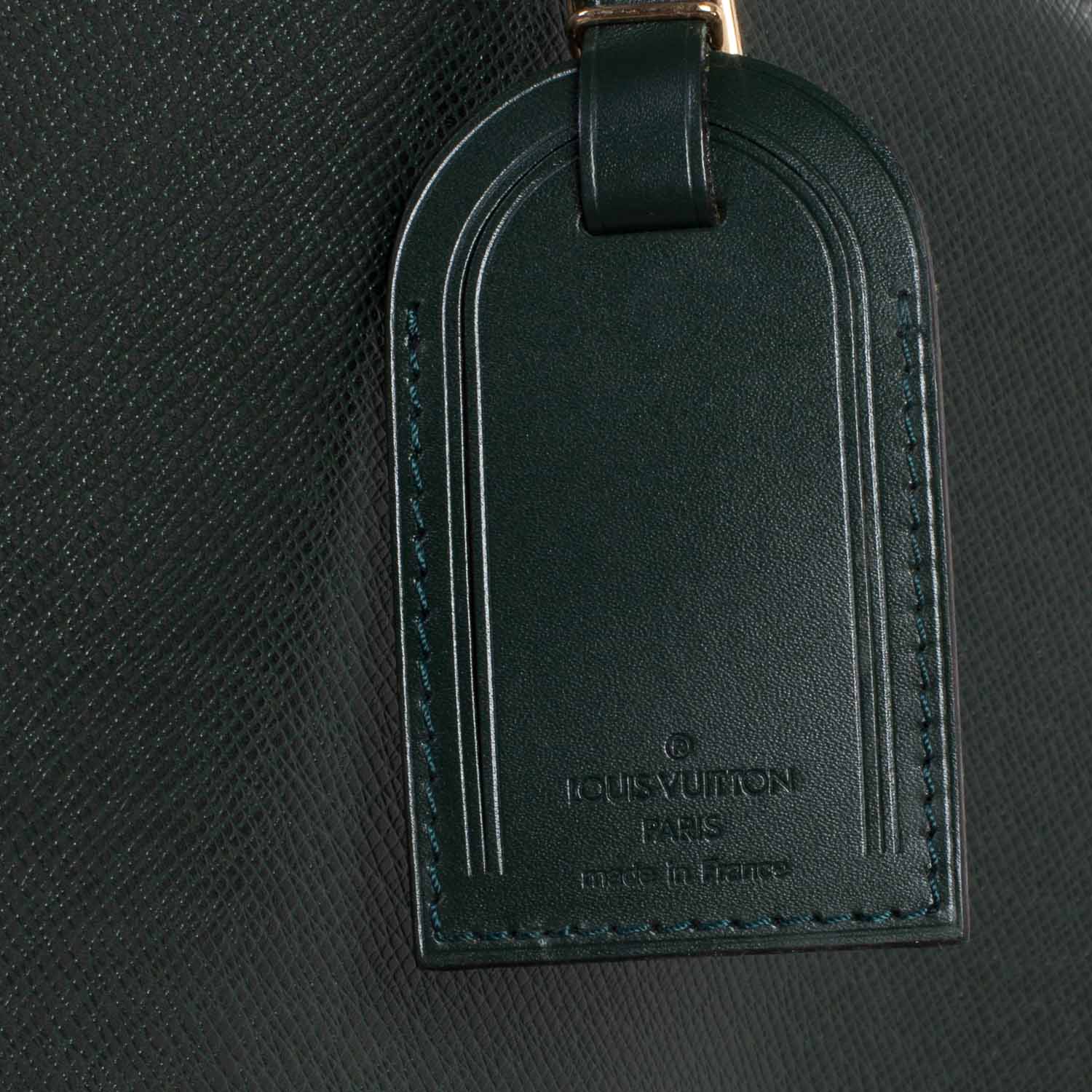 Louis Vuitton Taiga Housse Bering Garment Cover Epicea 5 of 11