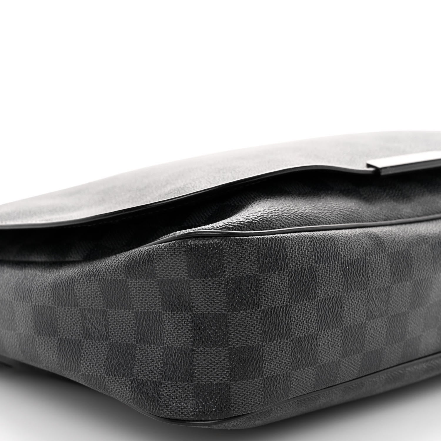 Louis Vuitton Damier Graphite Daniel GM 8 of 10
