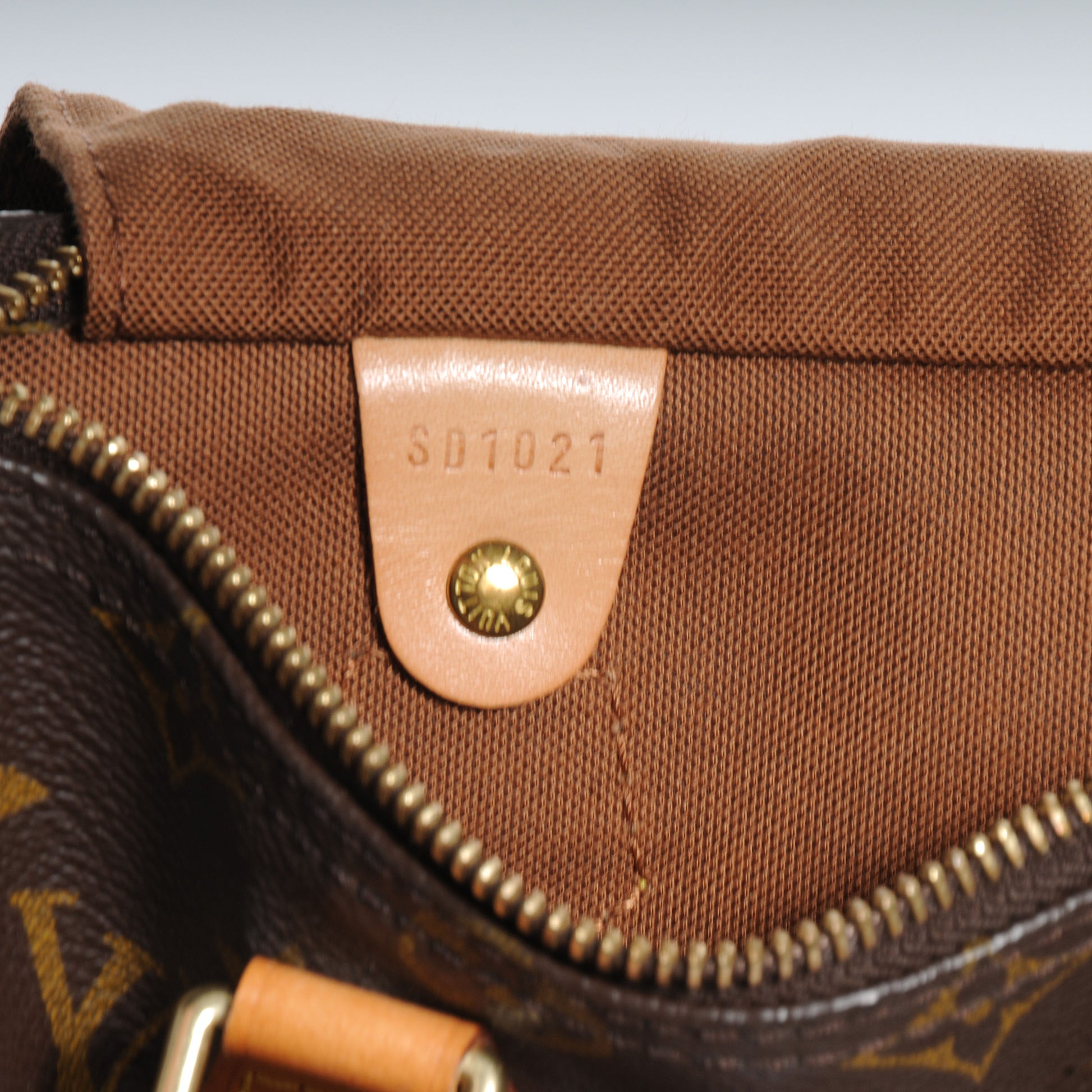 Louis Vuitton Monogram Speedy 25 5 of 7