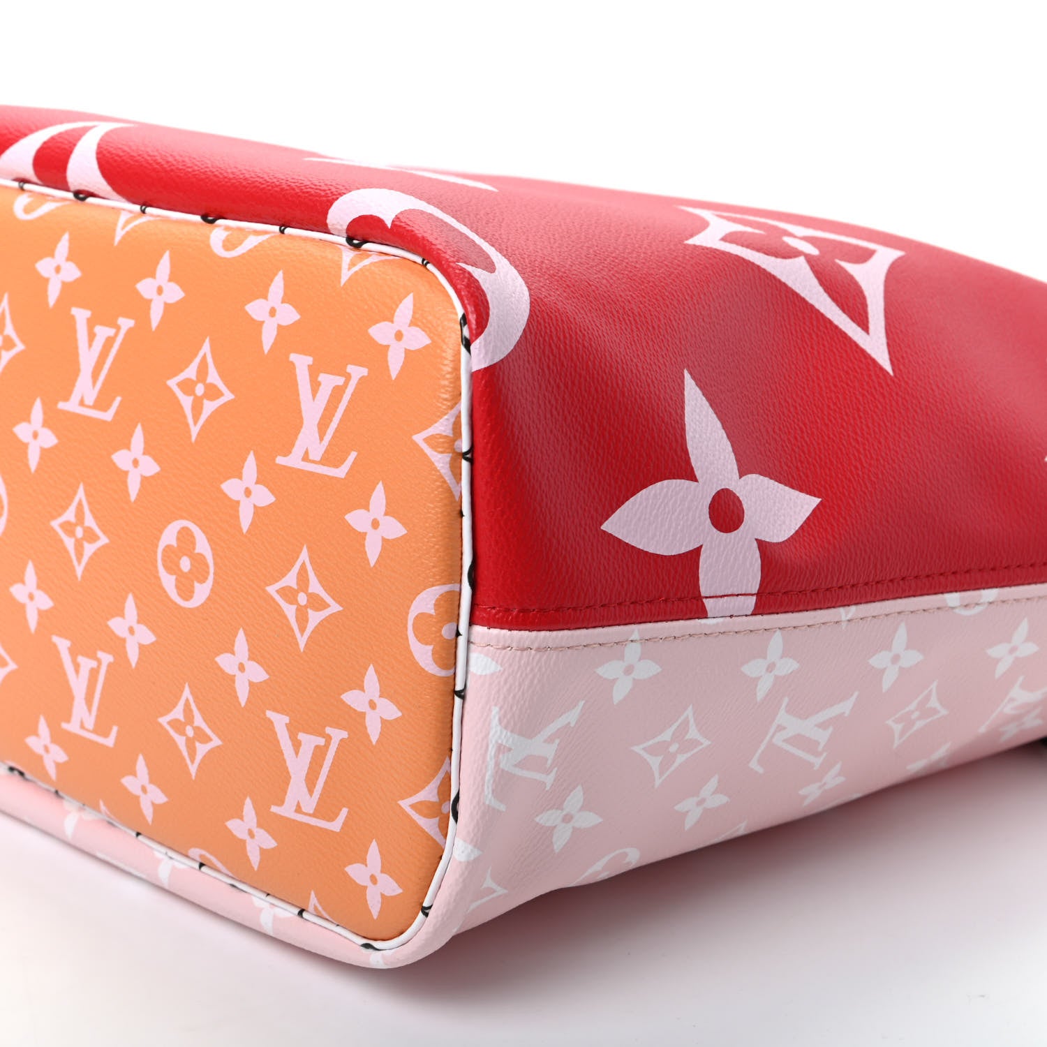 Louis Vuitton Monogram Giant Neverfull MM Rouge 7 of 8