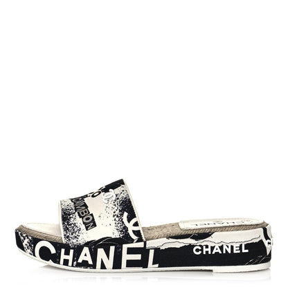 Chanel Fabric Grosgrain Printed CC Espadrille Slip On Sandals 40 White Black 1 of 9