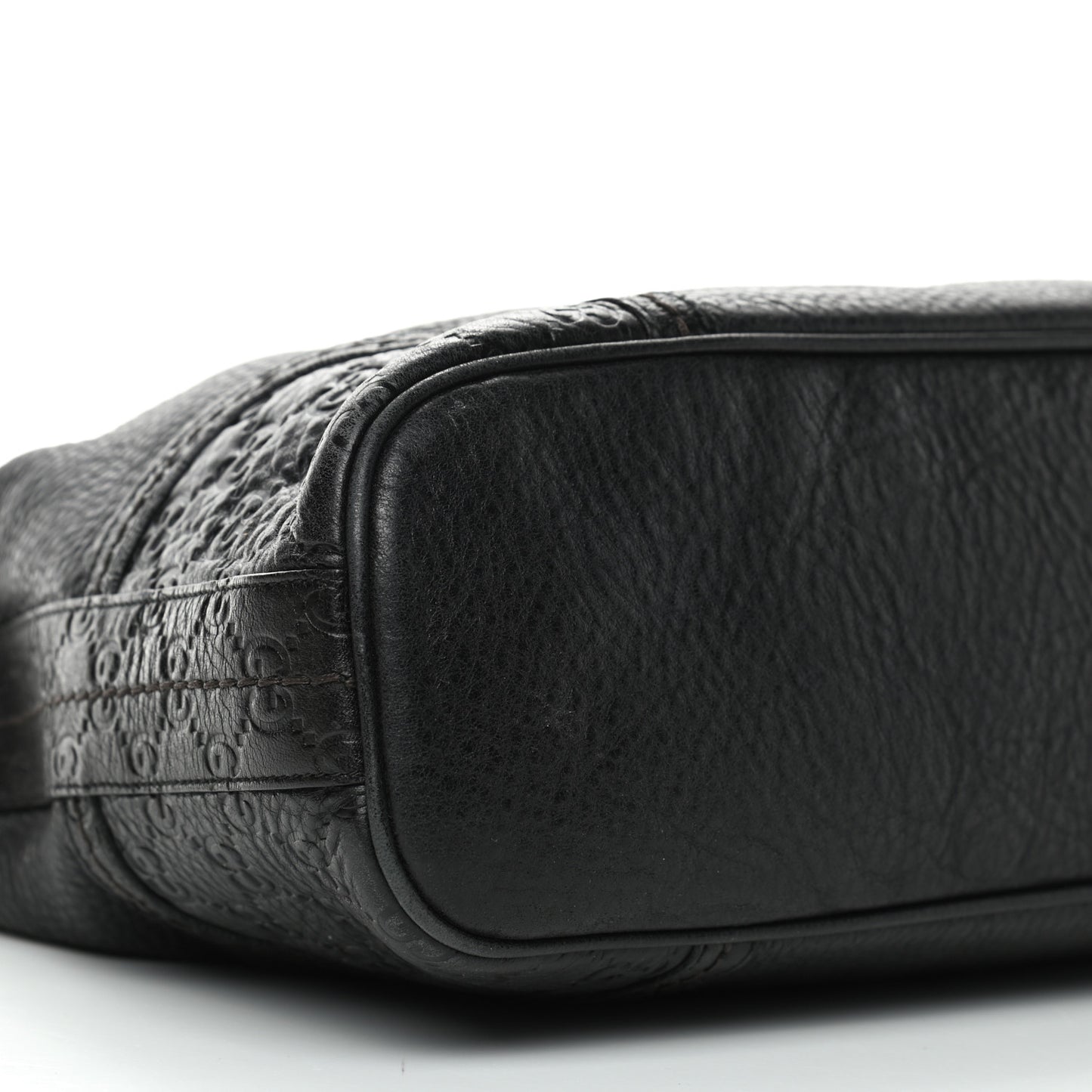 Pebbled Calfskin Guccissima Trim Medium Signoria Hobo Black