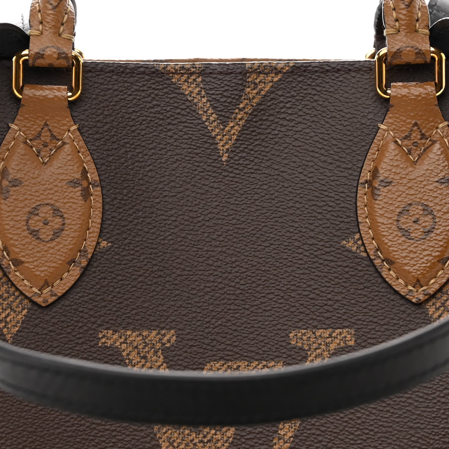 Louis Vuitton Reverse Monogram Giant Onthego MM 6 of 9