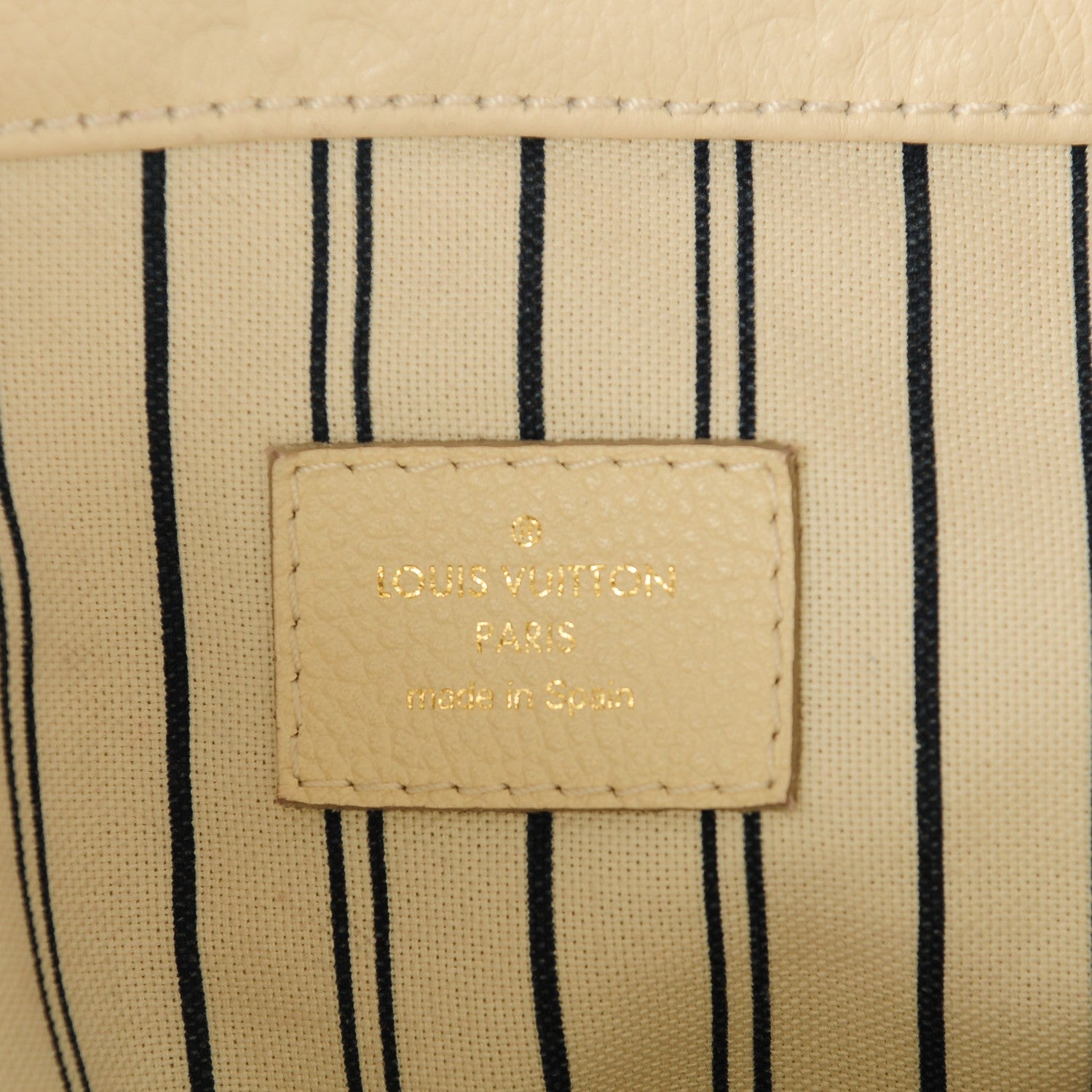 Louis Vuitton Empreinte Artsy MM Neige 6 of 7