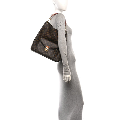 Louis Vuitton Monogram Metis 2 of 10