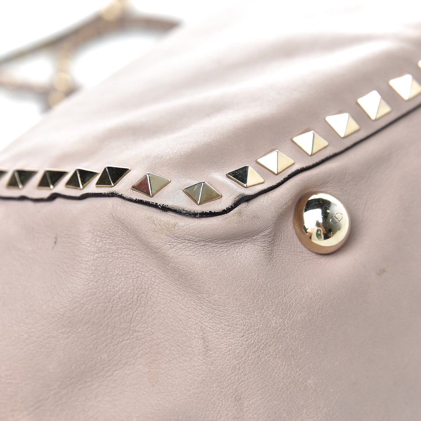 Vitello Medium Rockstud Tote Poudre