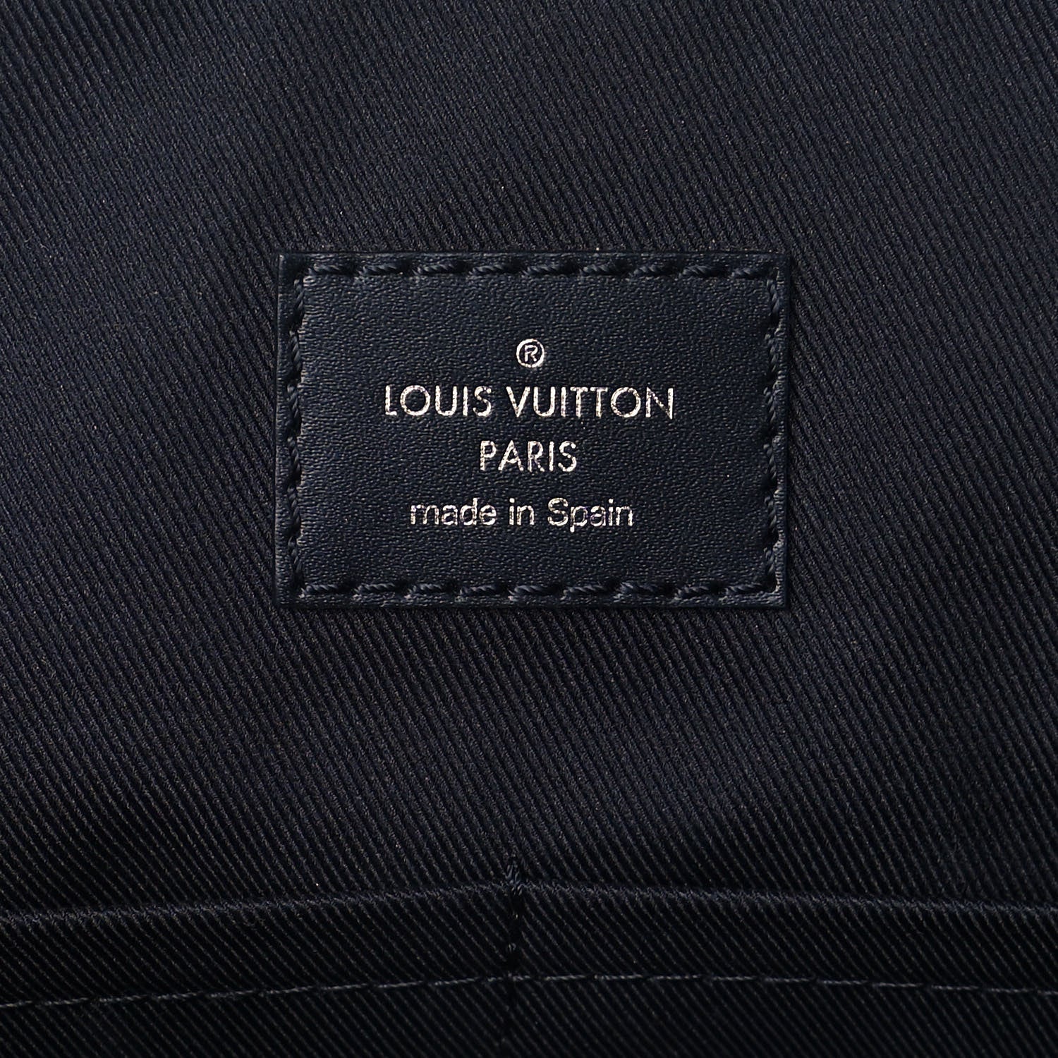 Louis Vuitton Monogram Eclipse District MM 6 of 12