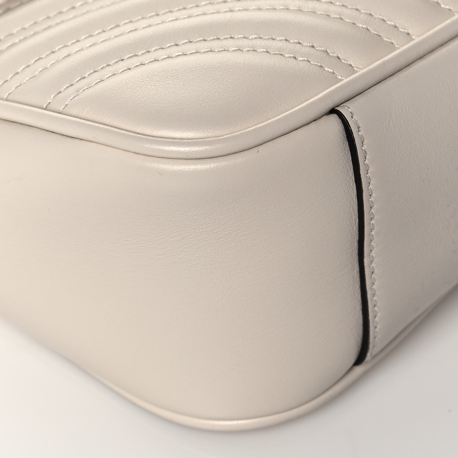 Gucci Calfskin Matelasse Small GG Marmont Shoulder Bag White 9 of 14