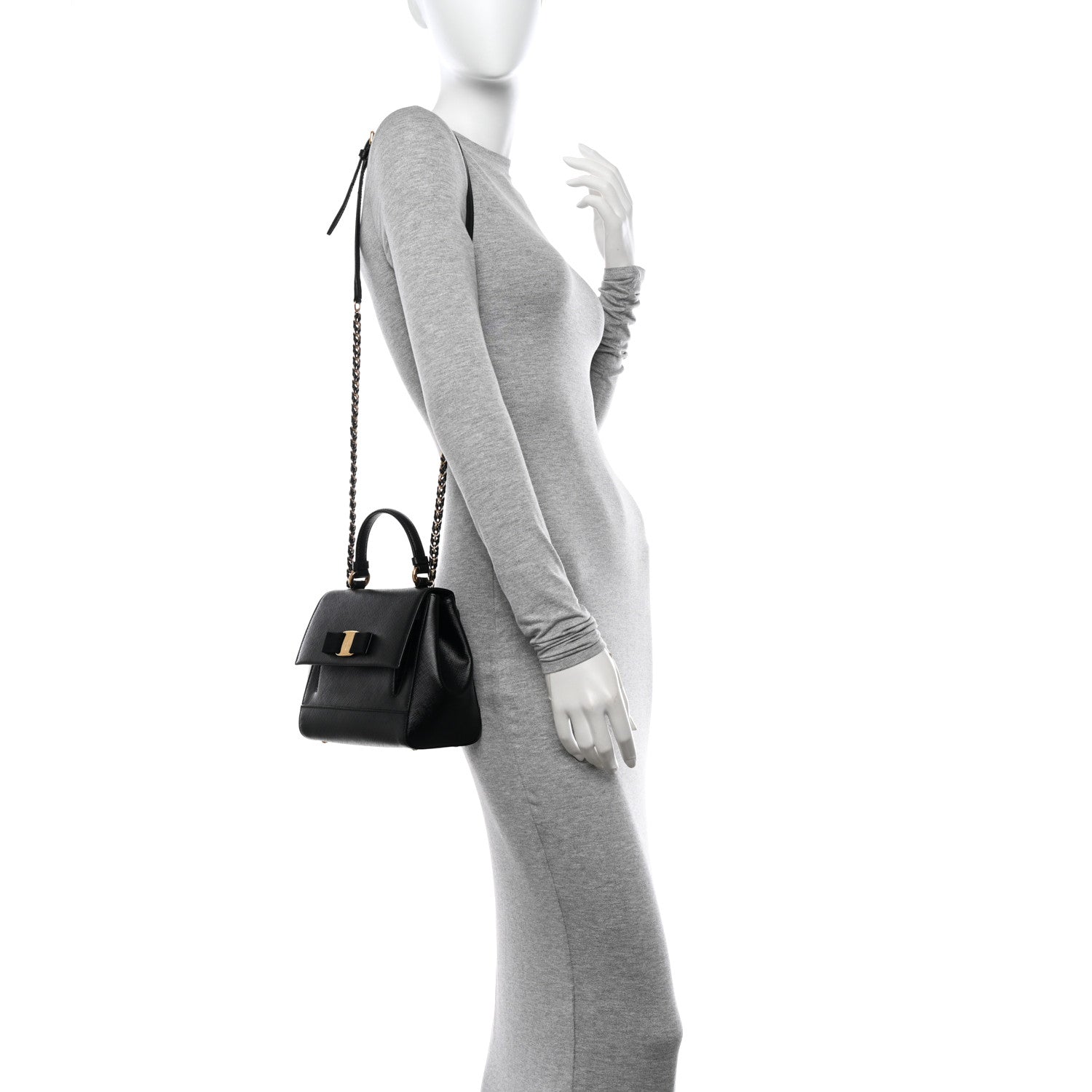 Salvatore Ferragamo Saffiano Carrie Shoulder Bag Black 2 of 13
