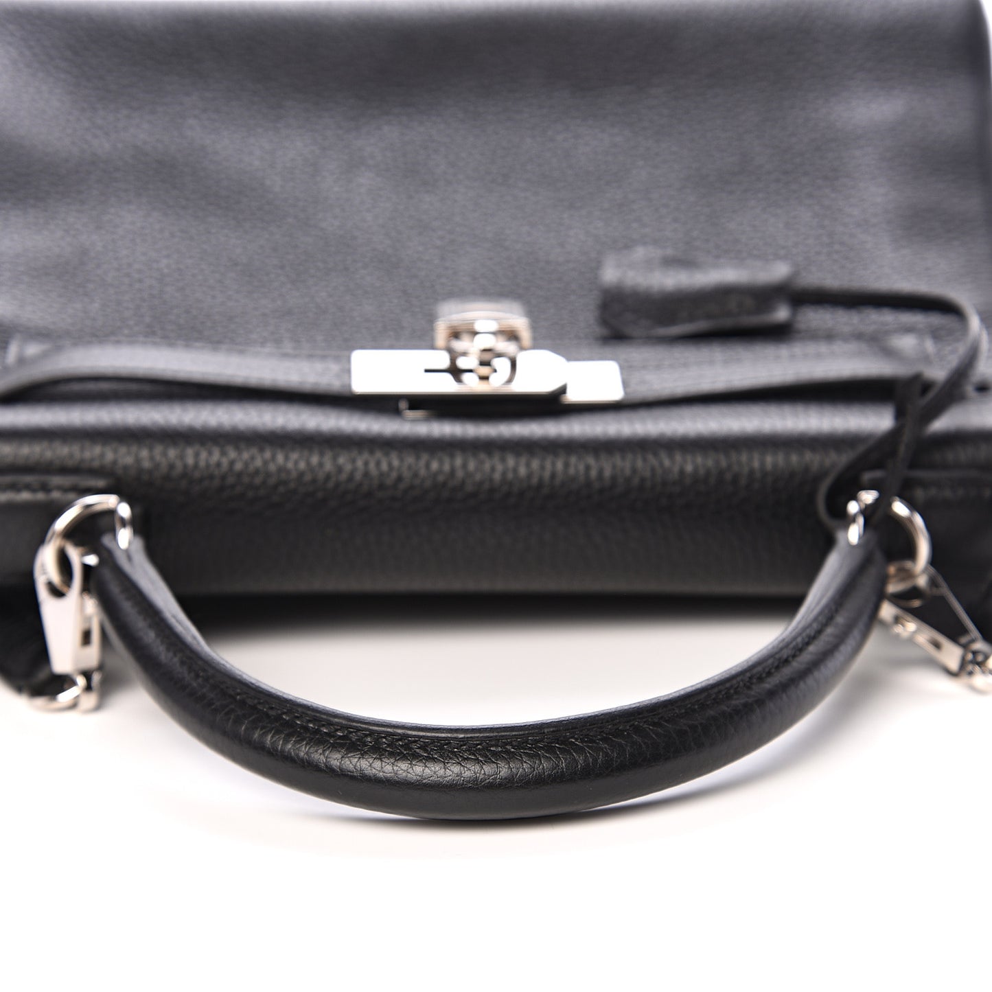 Taurillon Clemence Kelly Retourne 28 Black