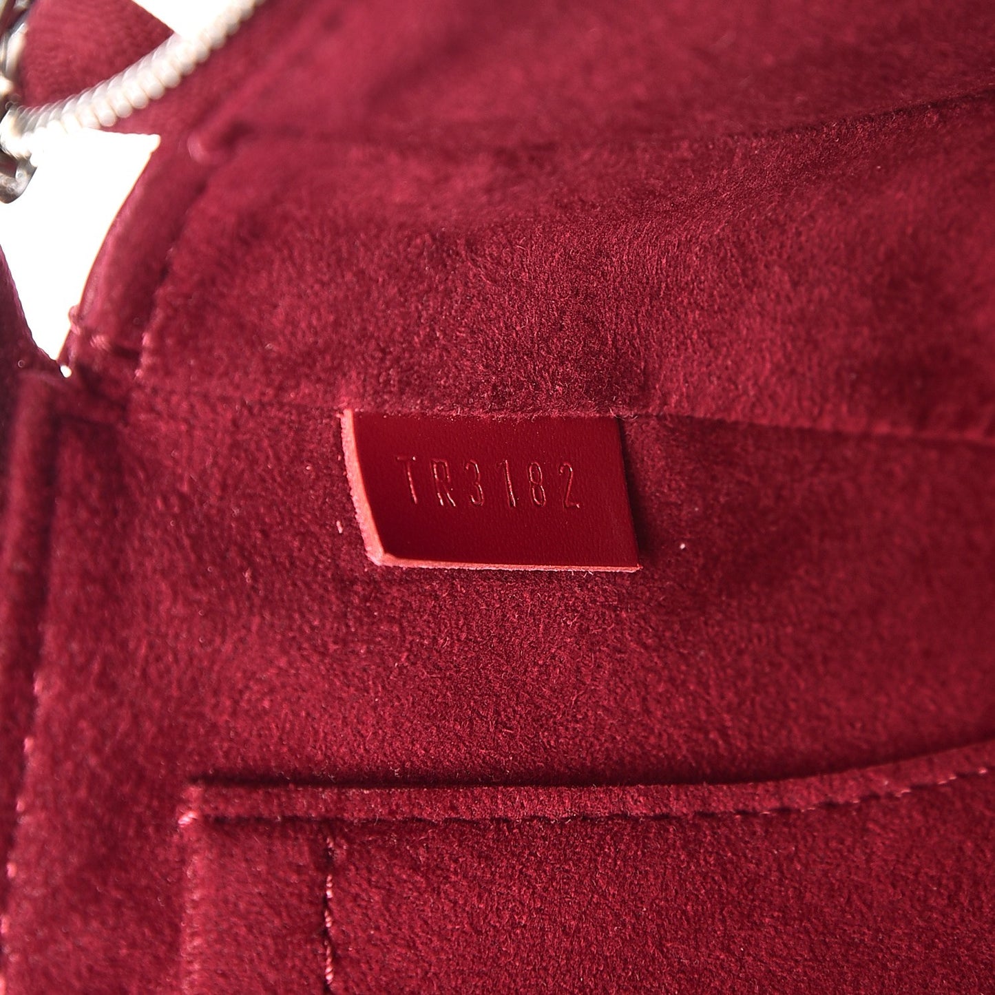Epi Pochette Accessories NM Fuchsia