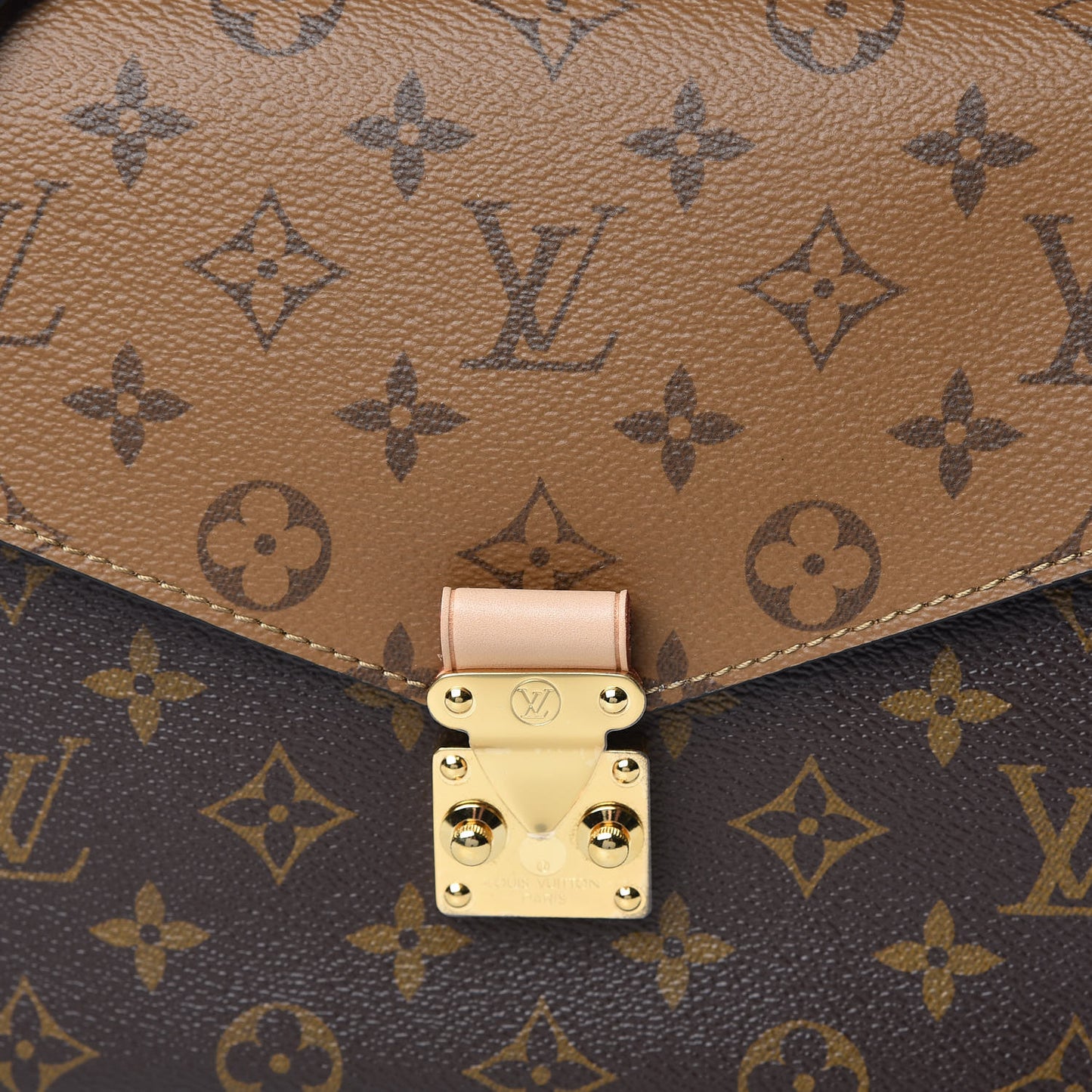Reverse Monogram Pochette Metis