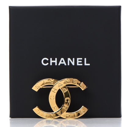 Chanel Metal Paris Button CC Large Brooch Gold 5 of 5