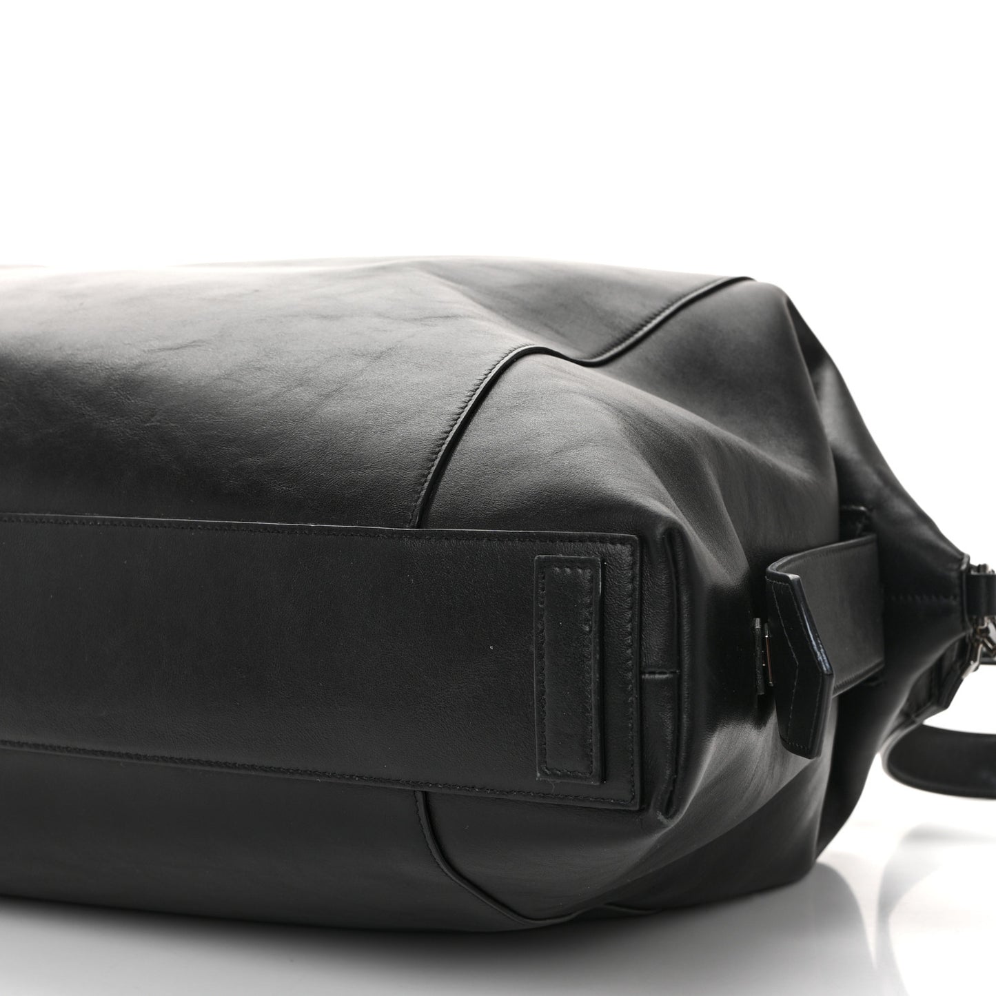 Smooth Calfskin Large Soft Antigona Black