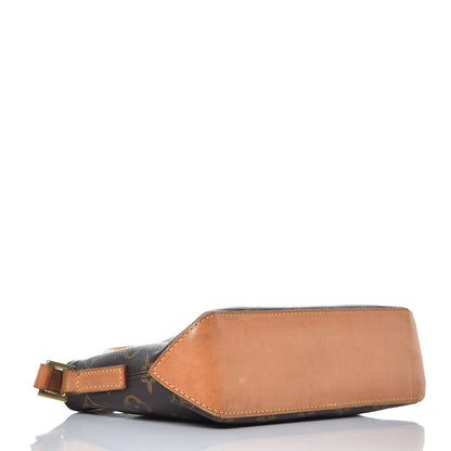 Louis Vuitton Monogram Trotteur 4 of 10