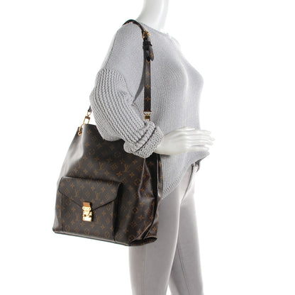 Louis Vuitton Monogram Metis 2 of 7