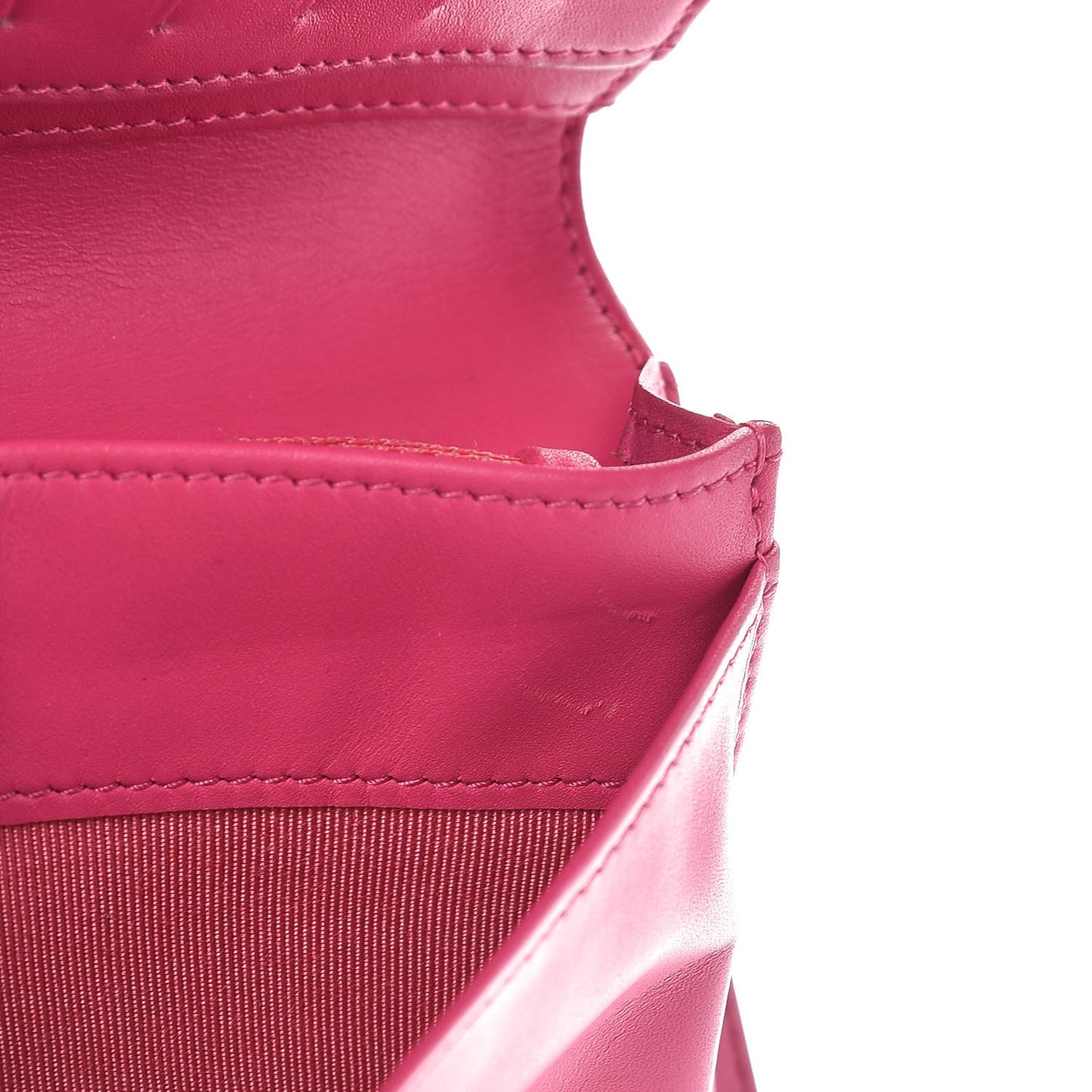 Iridescent Caviar Quilted Yen Wallet Pink