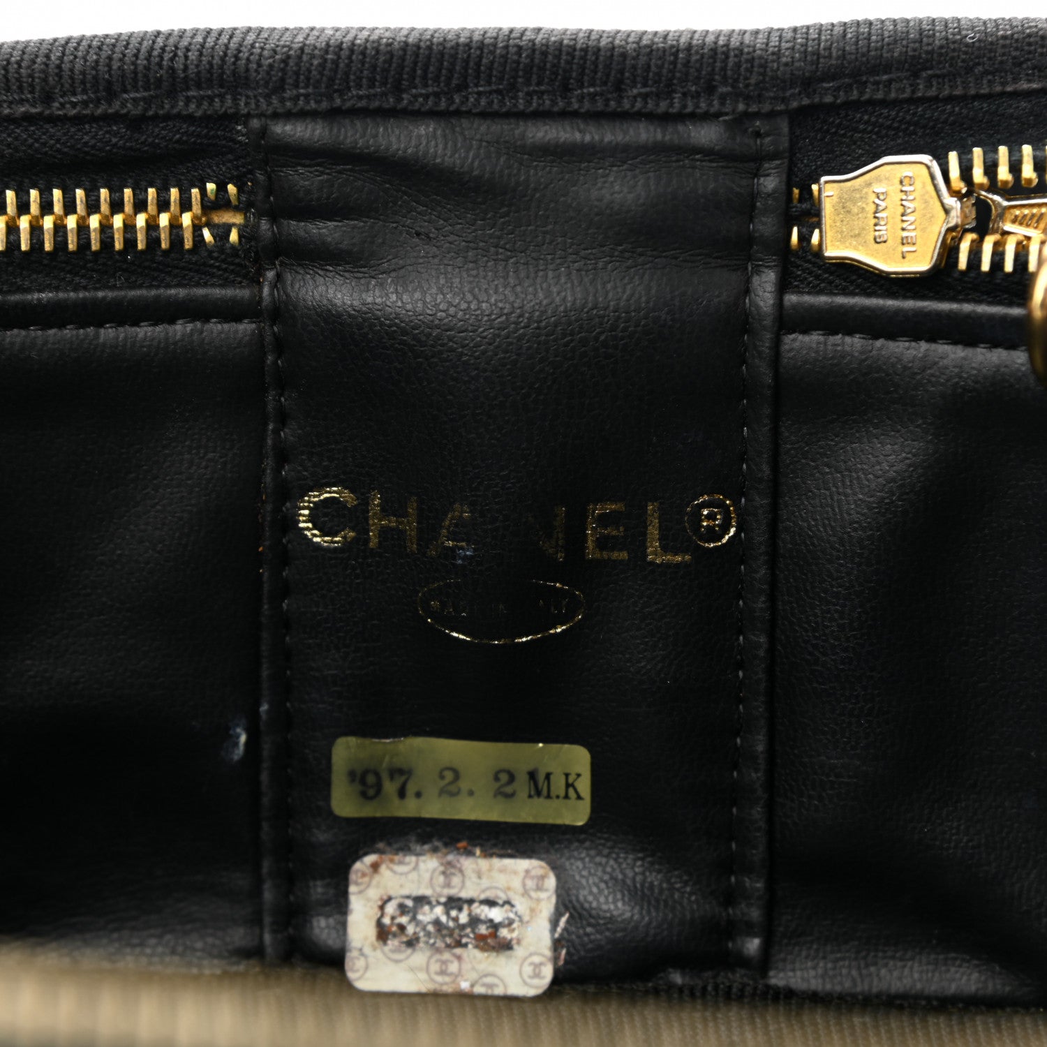 Chanel Caviar CC Vanity Cosmetic Case Black 6 of 9