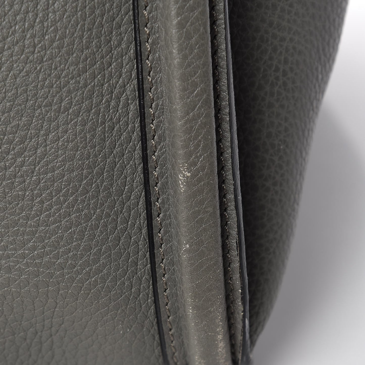 Pebbled Calfskin Large Skull Padlock Zip Around Tote Dark Grey