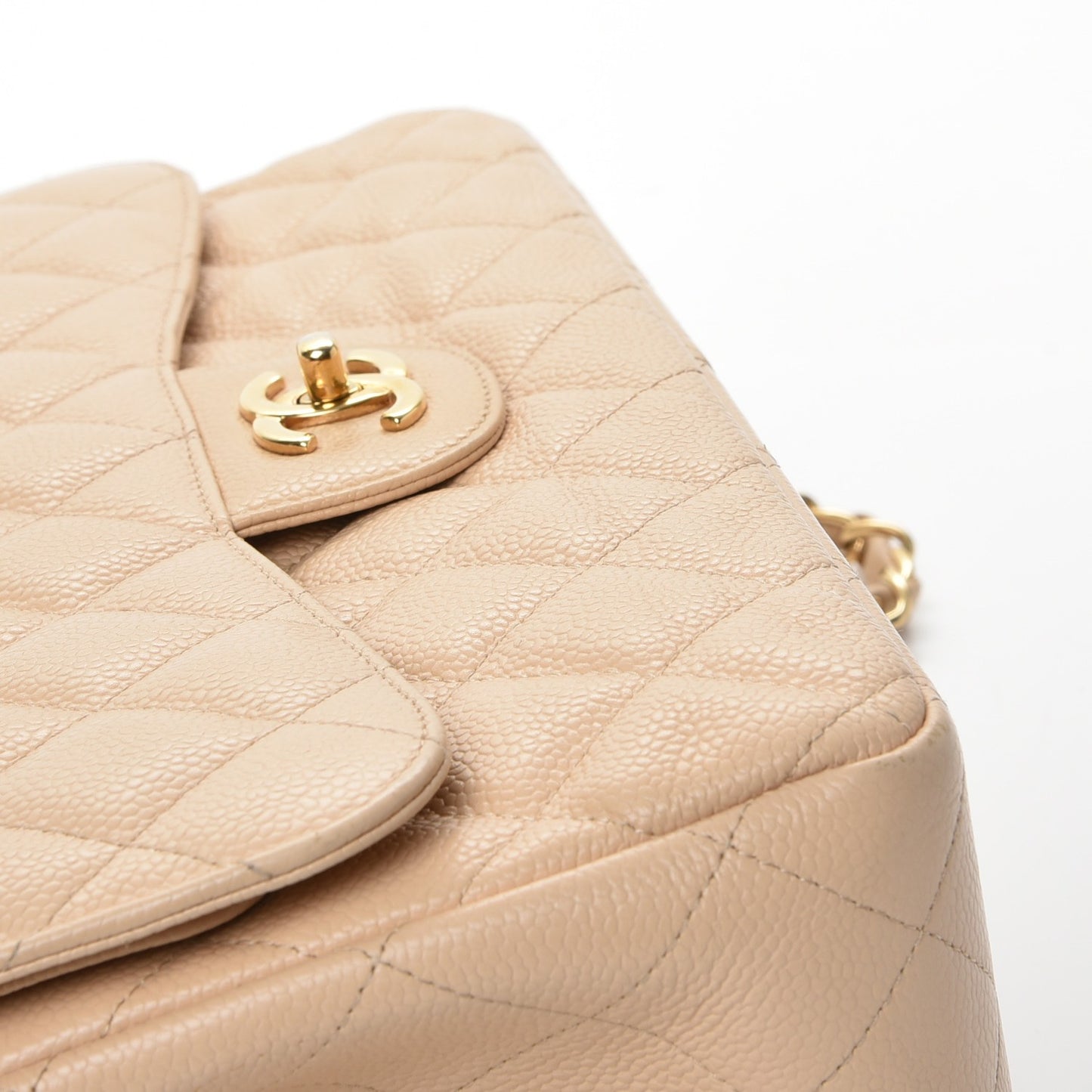 Caviar Quilted Jumbo Double Flap Beige Clair