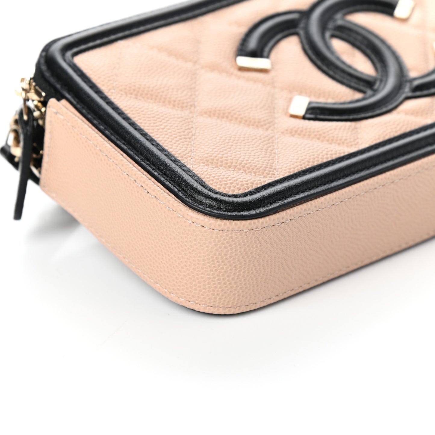 Caviar Quilted CC Filigree Clutch With Chain Beige Black
