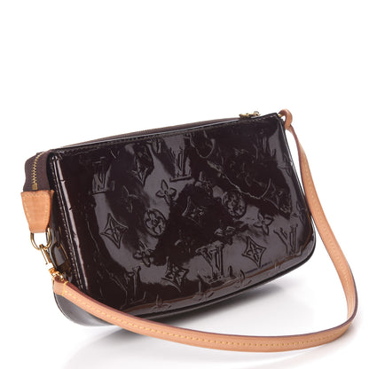 Louis Vuitton Vernis Pochette Accessories NM Amarante 3 of 16