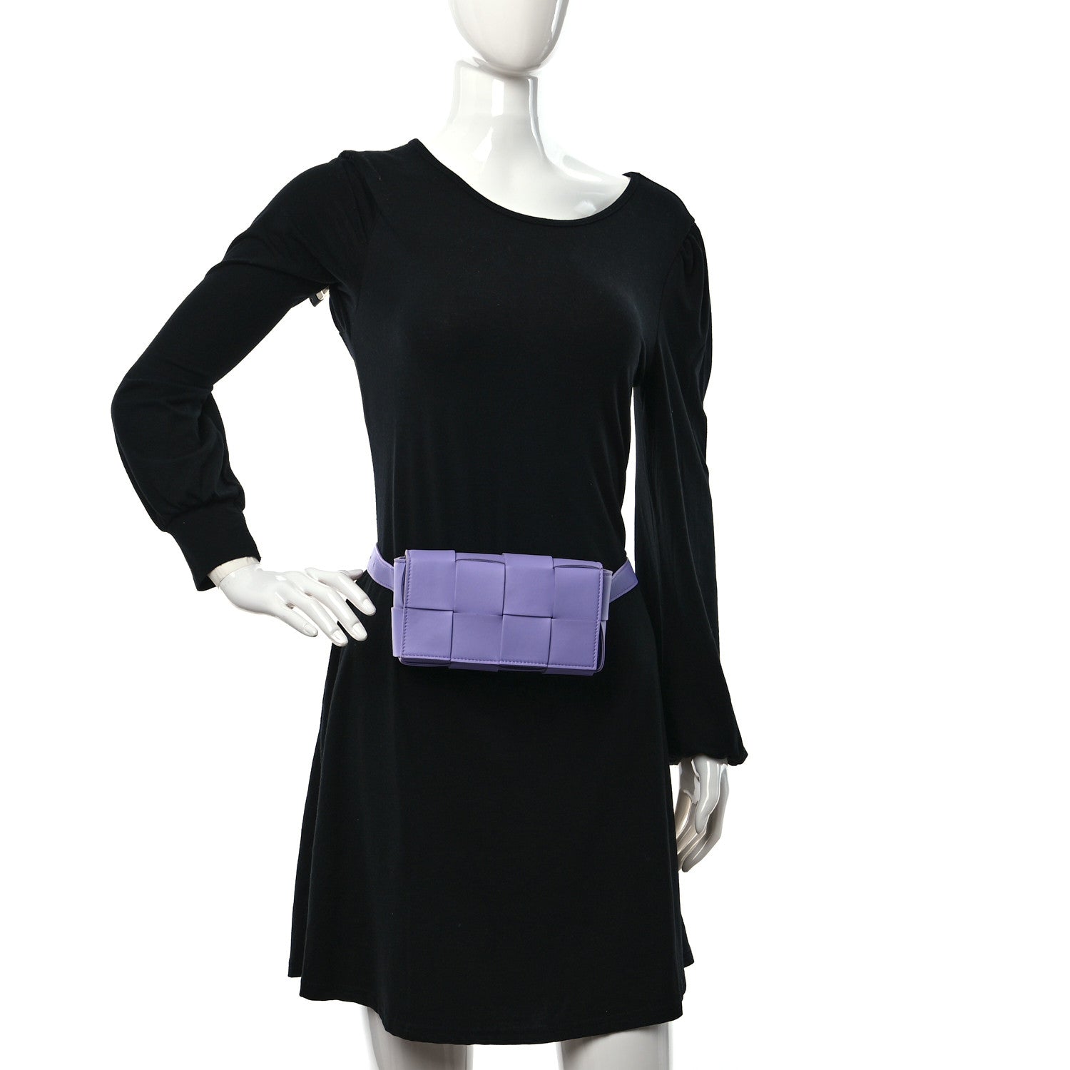Bottega Veneta Nappa Maxi Intreccio The Belt Cassette Bag Wisteria 2 of 8