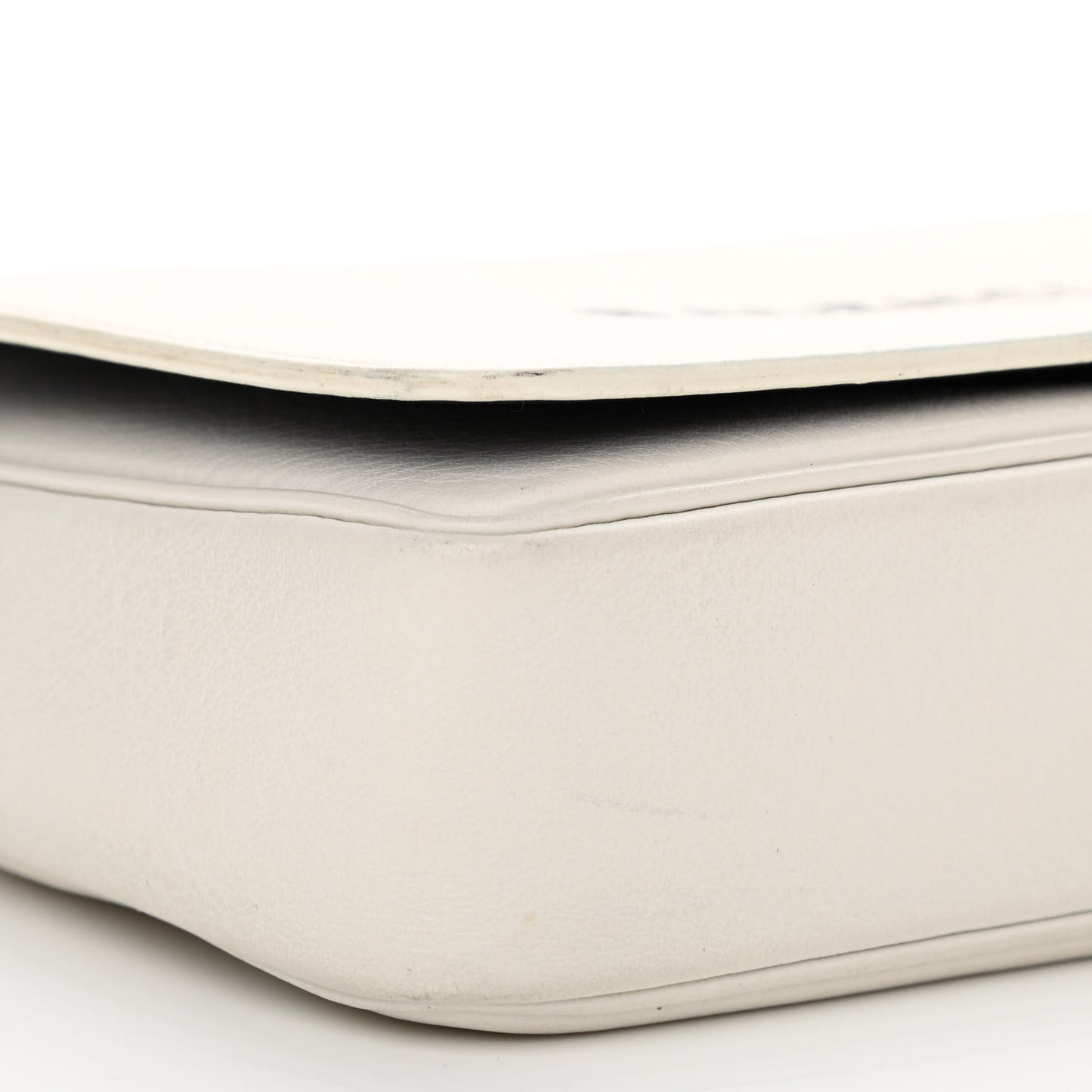 Pebbled Calfskin Chain Wallet White