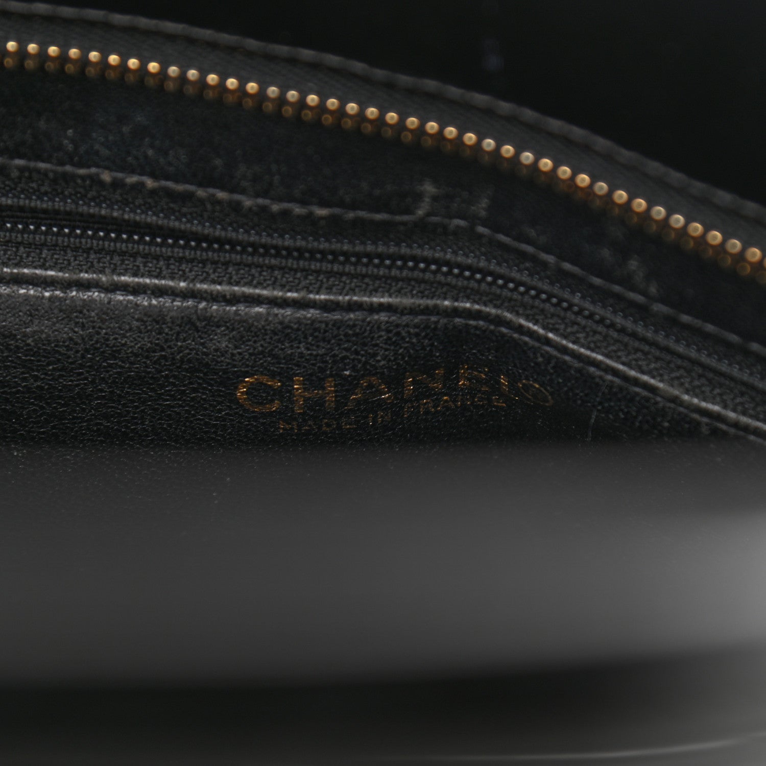 Chanel Patent Medallion Tote Black 6 of 15