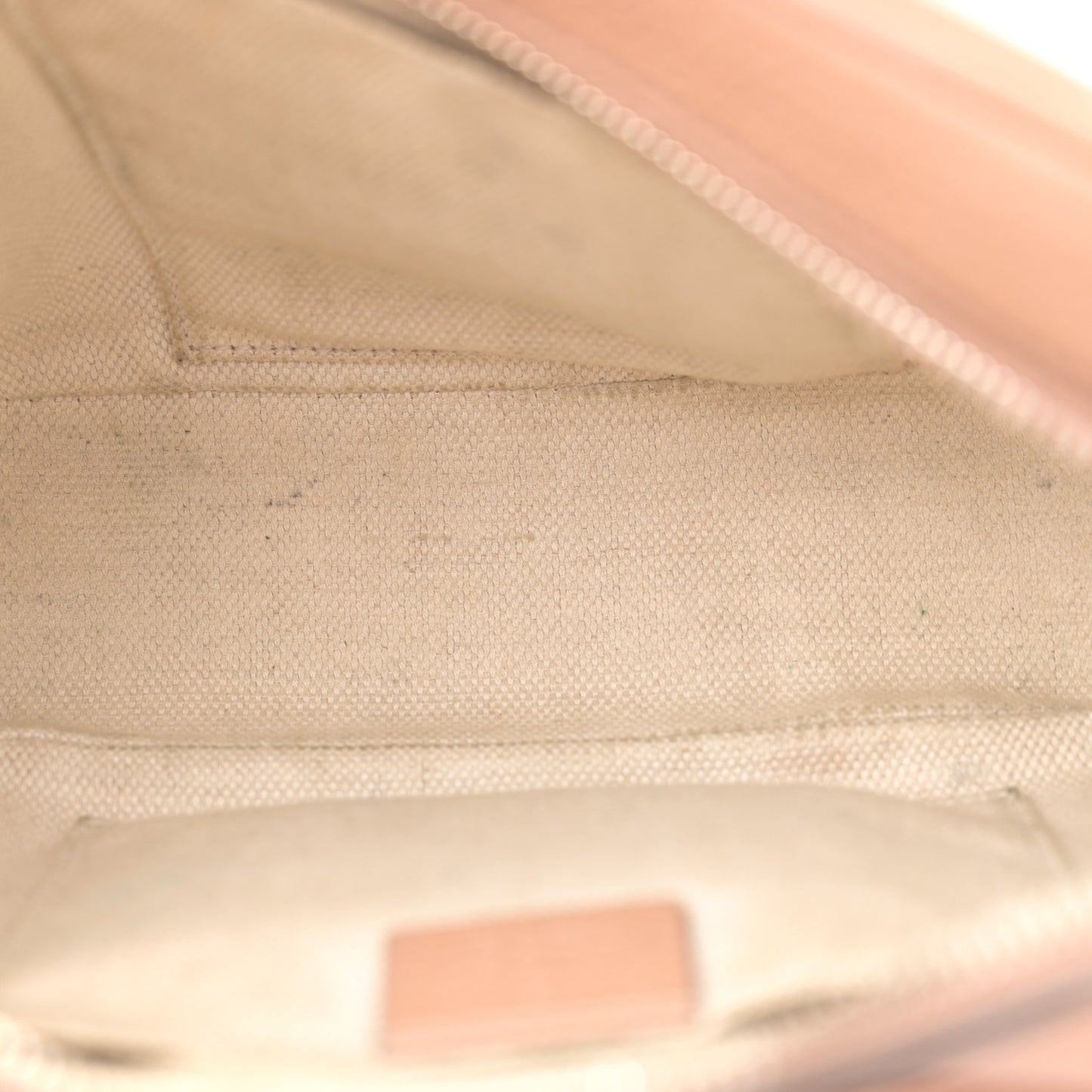Pebbled Calfskin Small Soho Disco Bag Camelia