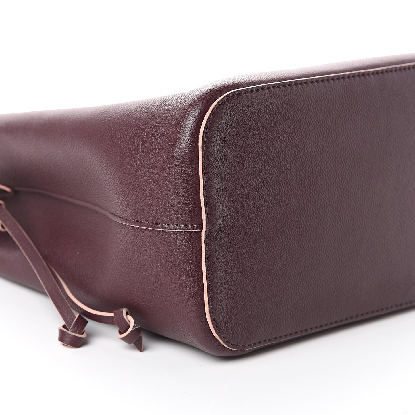 Calfskin Lockme Bucket Prune