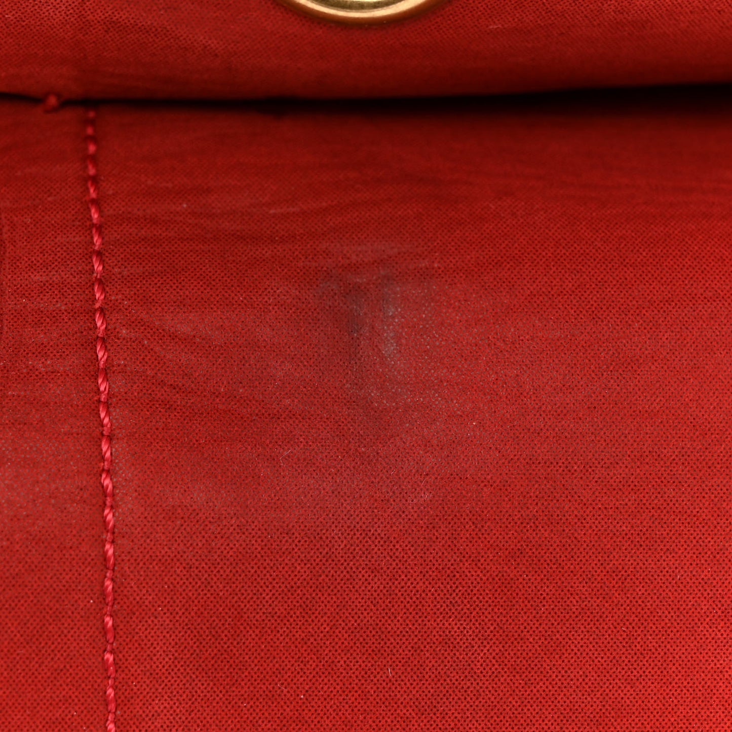 Iridescent Calfskin Quilted 2.55 Reissue 226 Flap Red