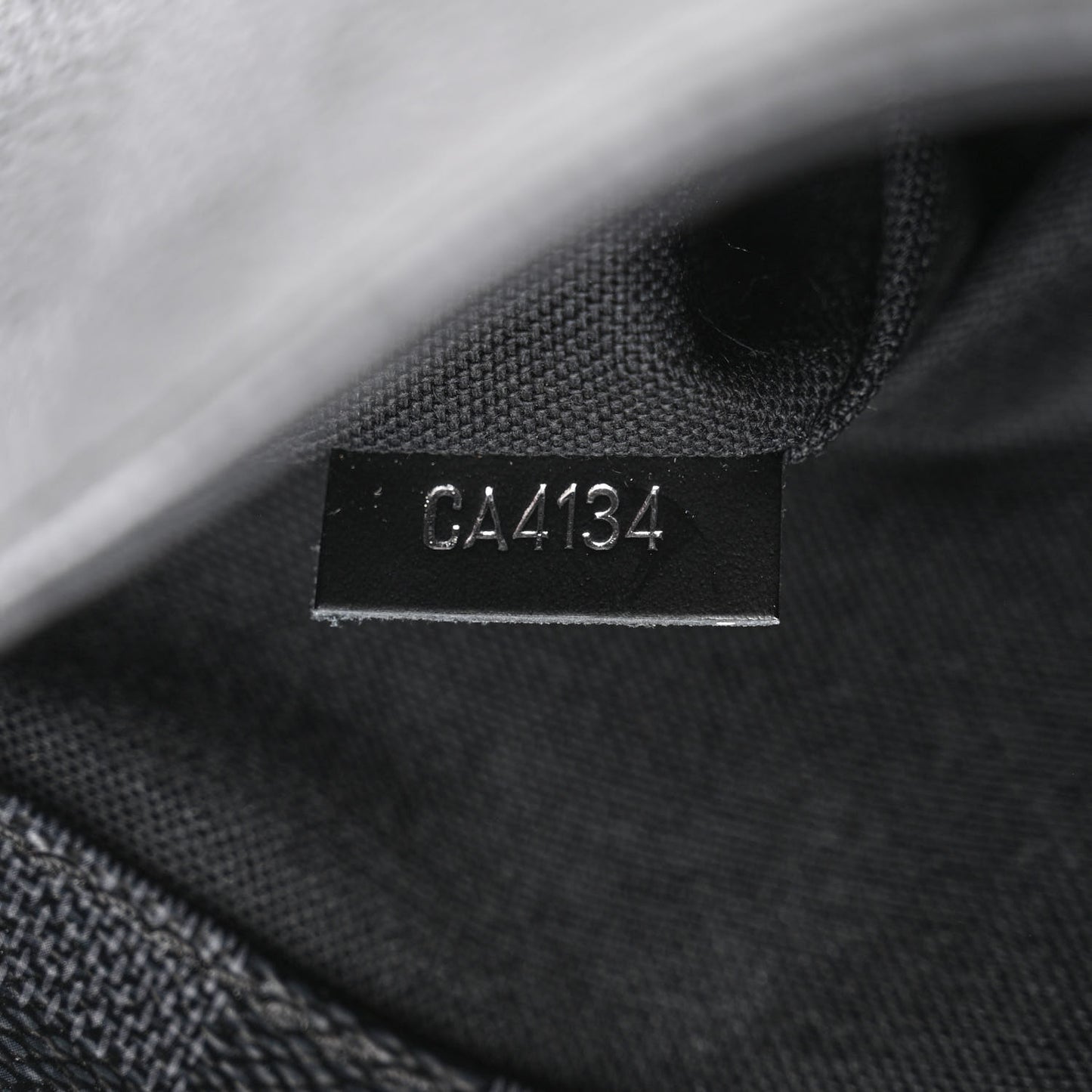 Damier Graphite District PM