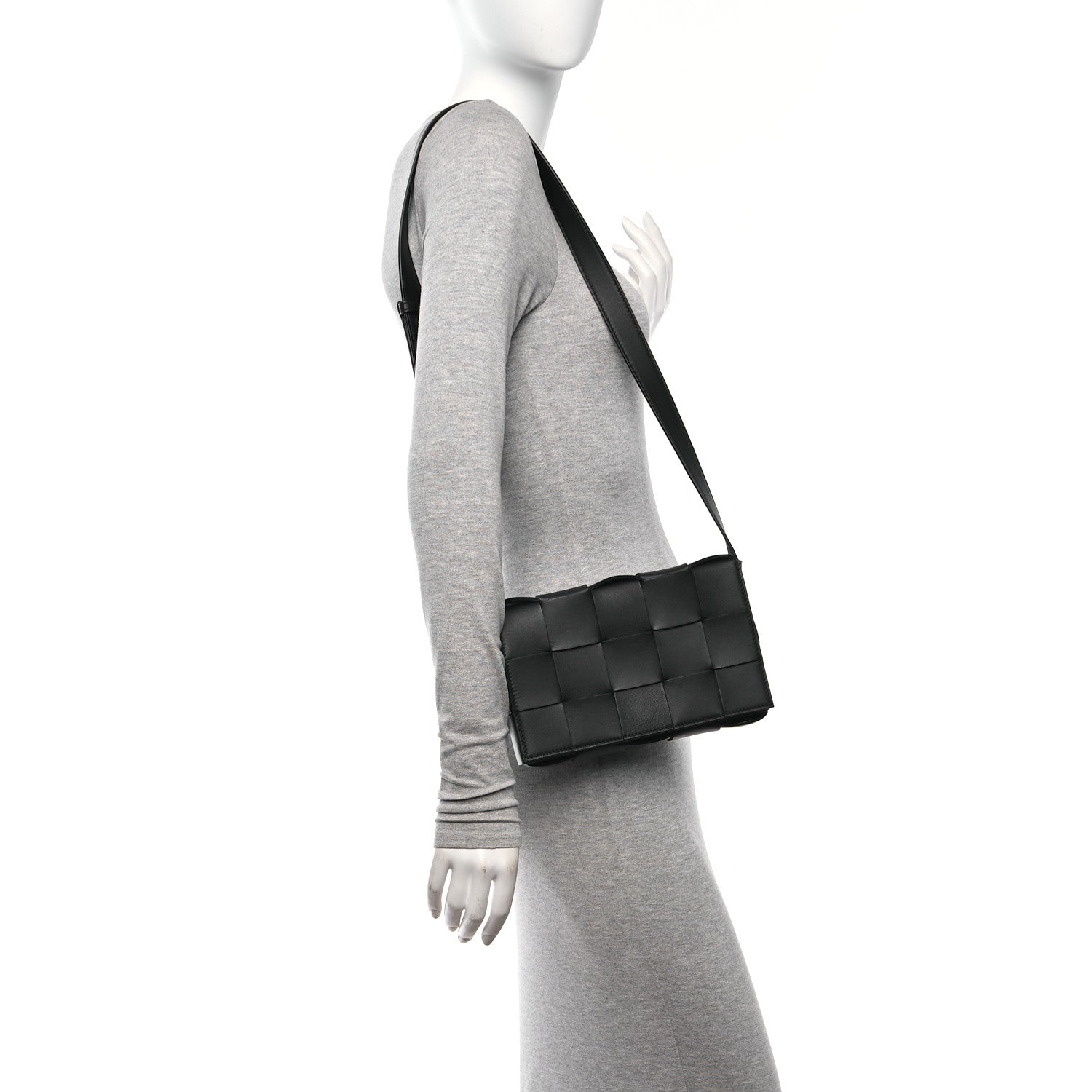 Bottega Veneta Lambskin Maxi Intrecciato Cassette Crossbody Bag Black 2 of 10