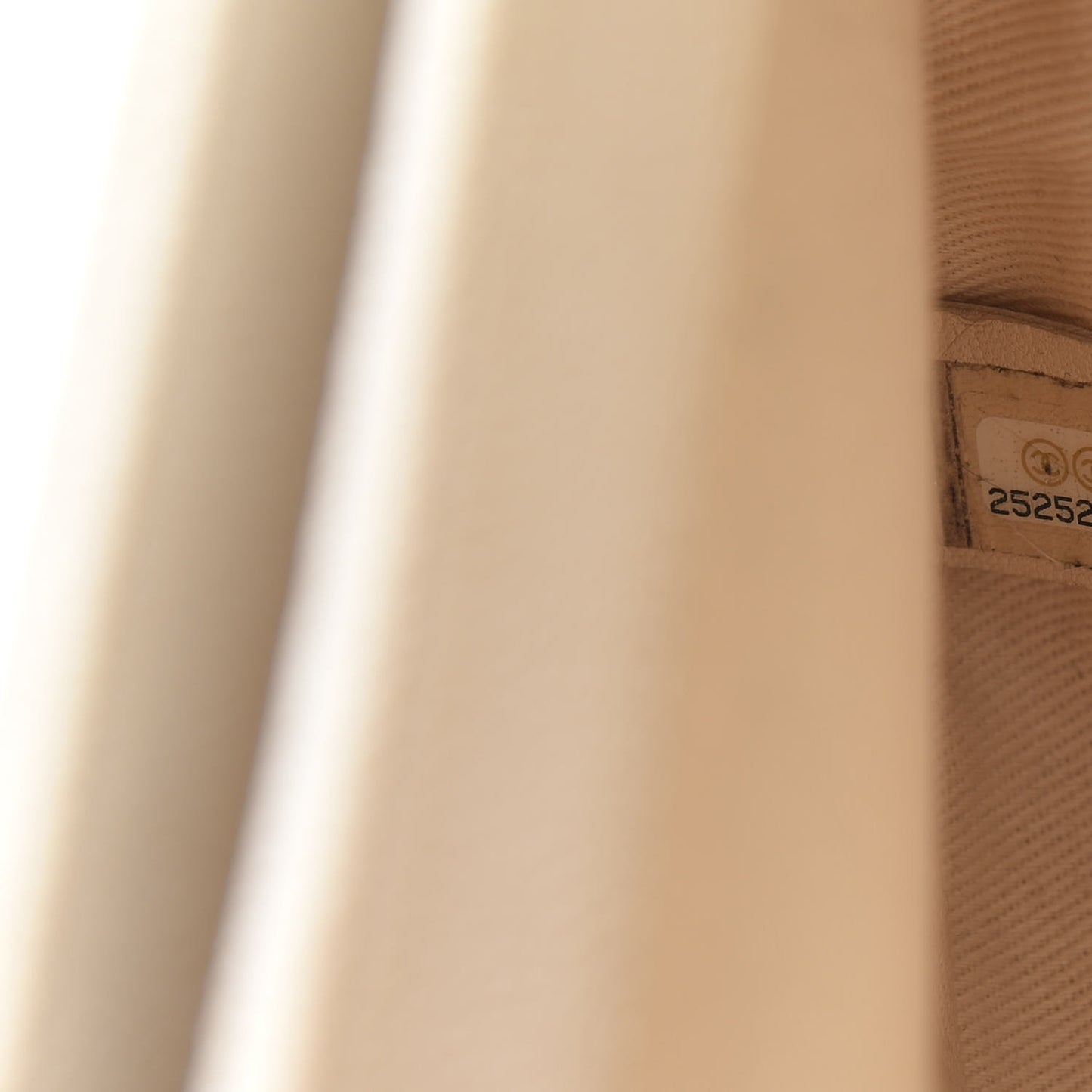 Grained Calfskin Quilted Medium Cuba Top Handle Flap Ivory