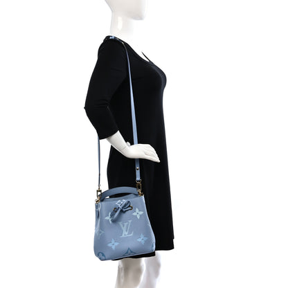 Louis Vuitton Empreinte Monogram Giant By The Pool Neonoe BB Summer Blue 2 of 8