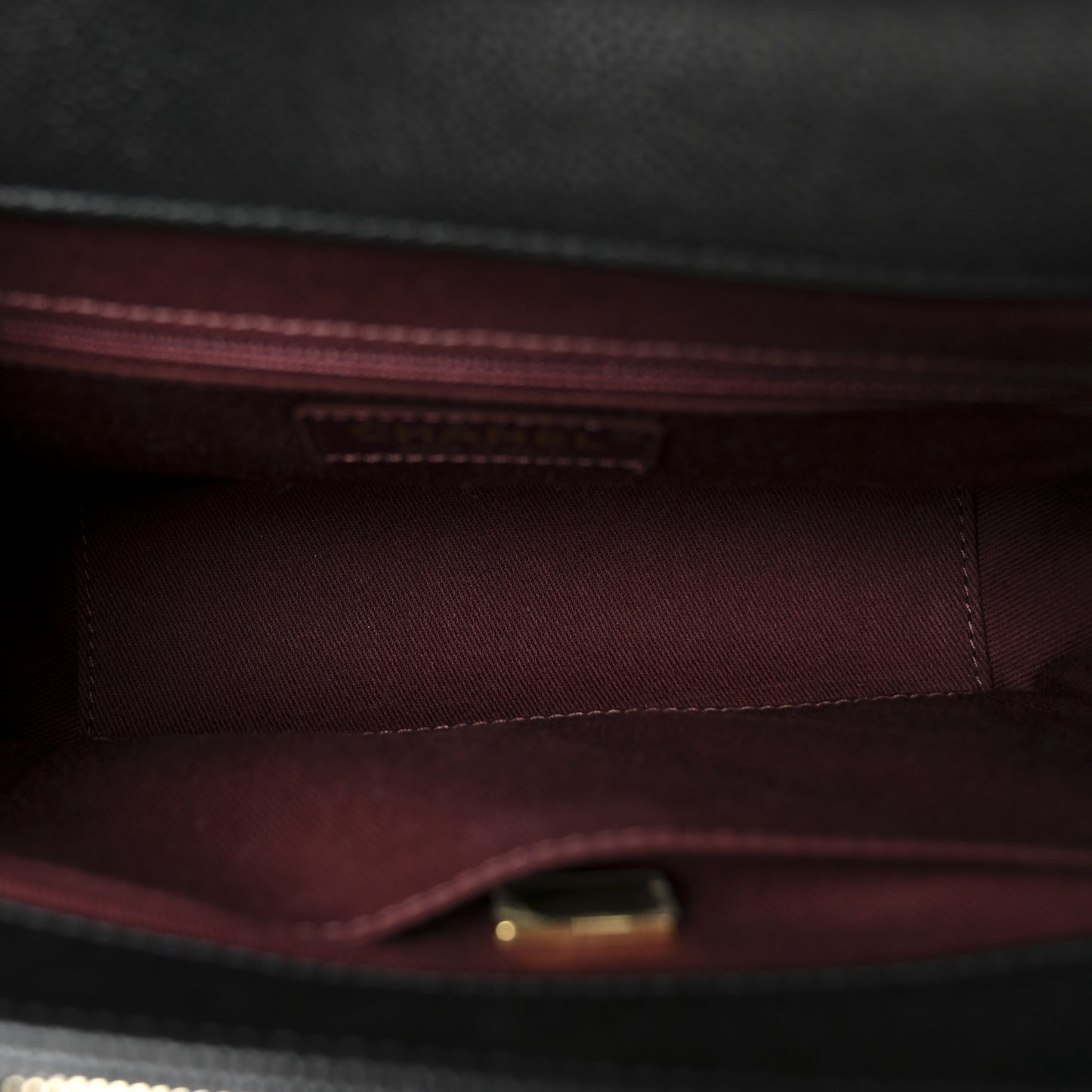 Caviar Quilted Medium Business Affinity Flap Black