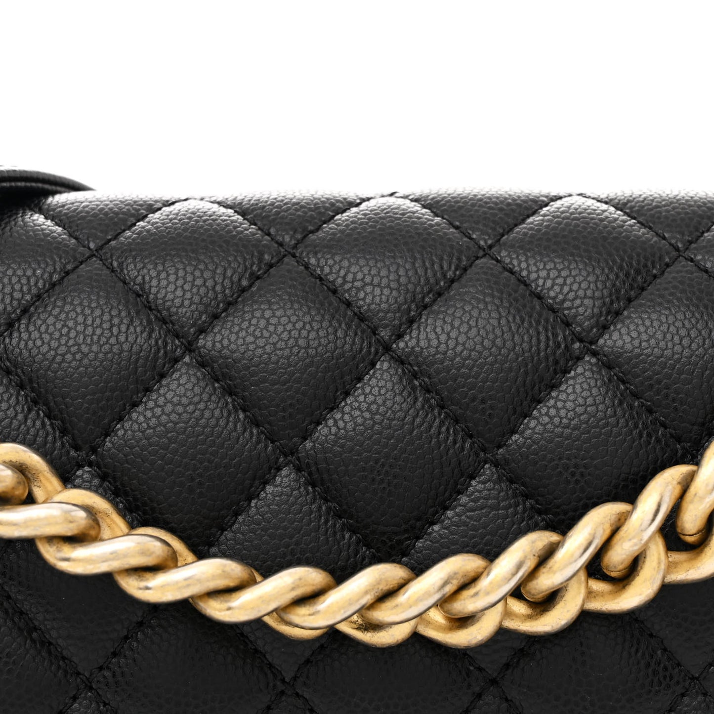 Caviar Quilted Medium Boy Flap Black