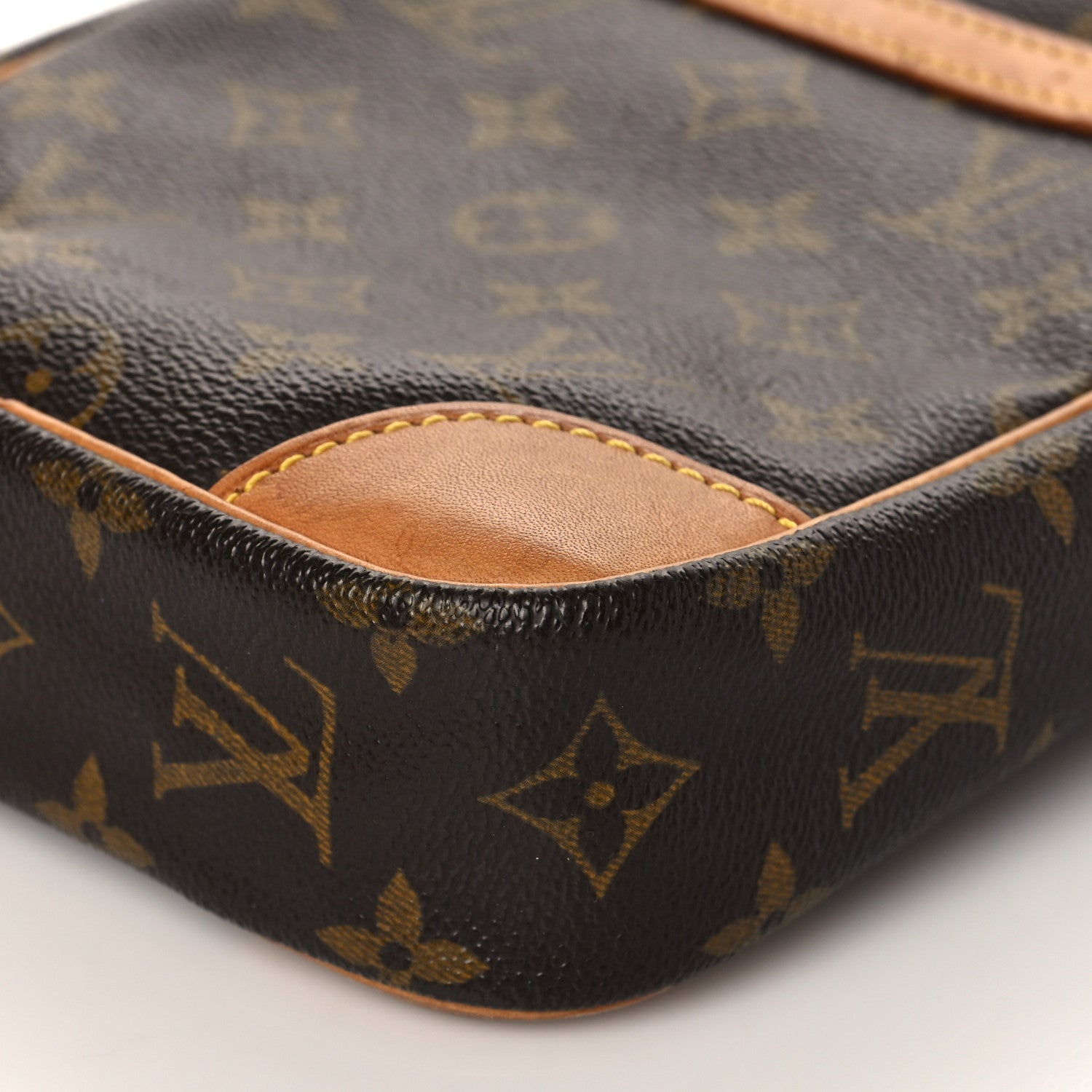 Louis Vuitton Monogram Danube 21 6 of 9